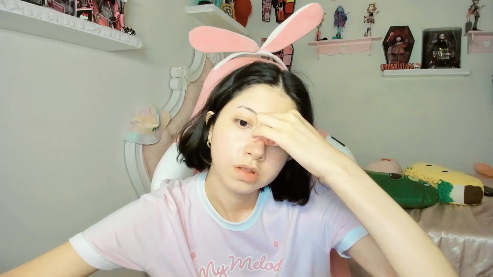 Gallery image thumbnail from Cherrycute666's myfreecams stream on, 09/14/2025, 07:49 image 8 of 20