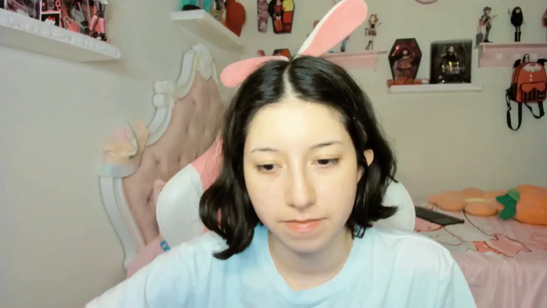 Gallery image thumbnail from Cherrycute666's myfreecams stream on, 09/19/2025, 06:03 image 10 of 20