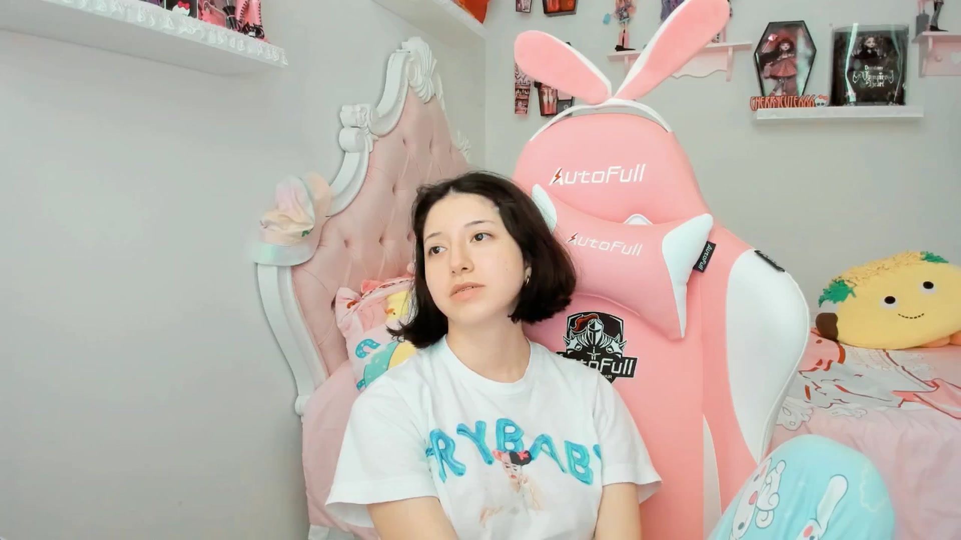 Gallery image thumbnail from Cherrycute666's myfreecams stream on, 09/20/2025, 01:04 image 12 of 20