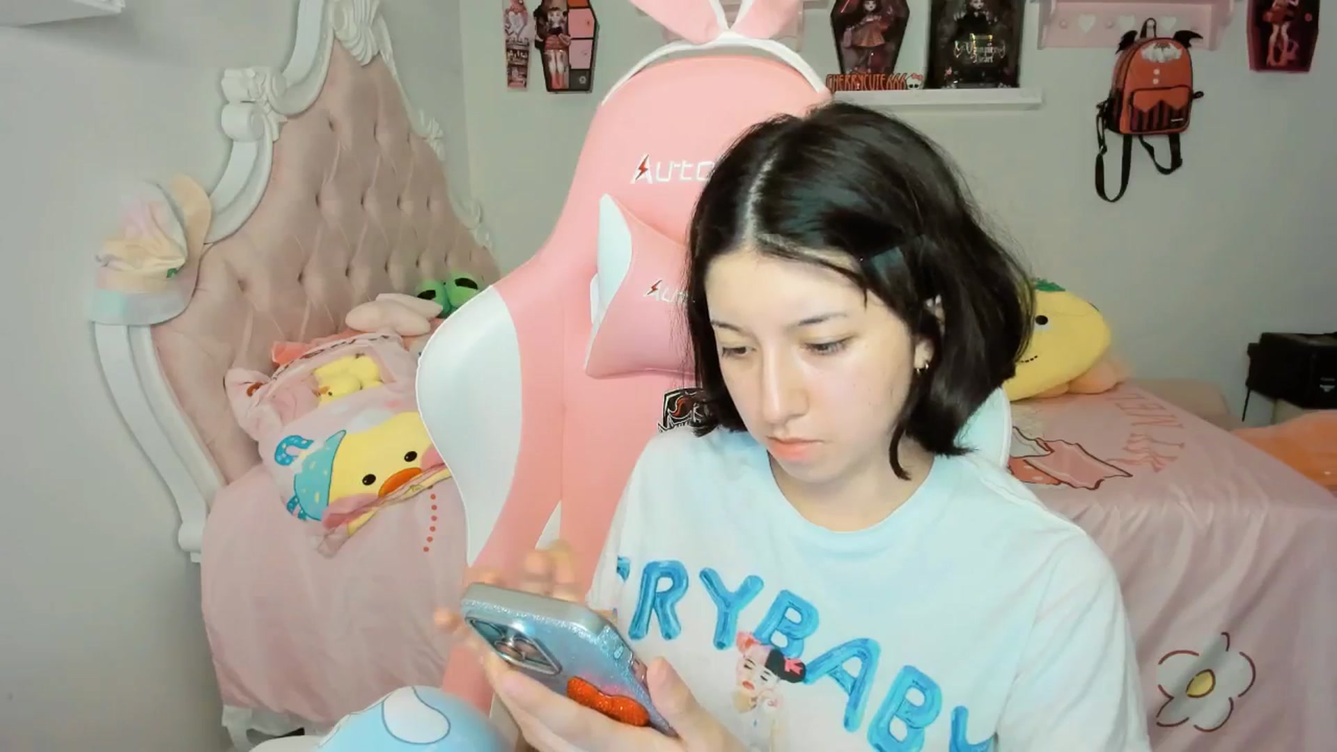 Gallery image thumbnail from Cherrycute666's myfreecams stream on, 09/20/2025, 05:26 image 6 of 20