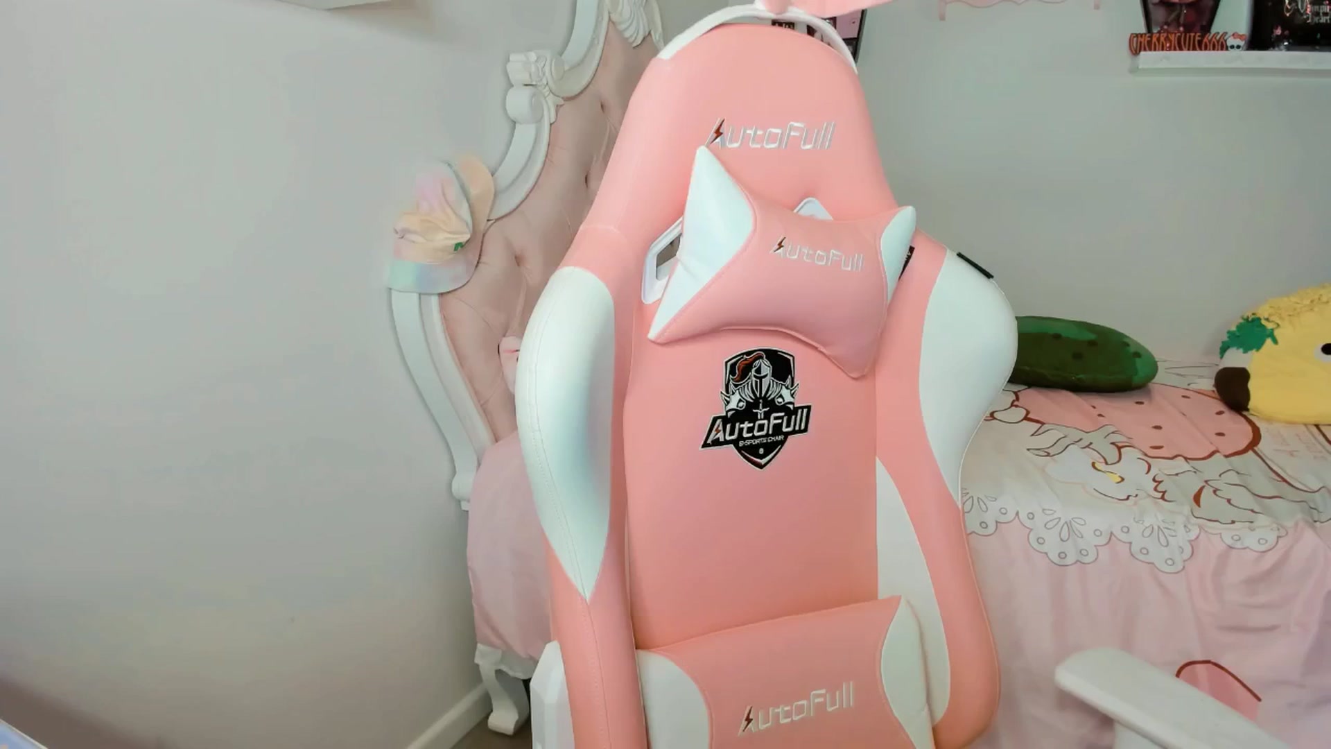 Gallery image thumbnail from Cherrycute666's myfreecams stream on, 09/20/2025, 08:01 image 9 of 20