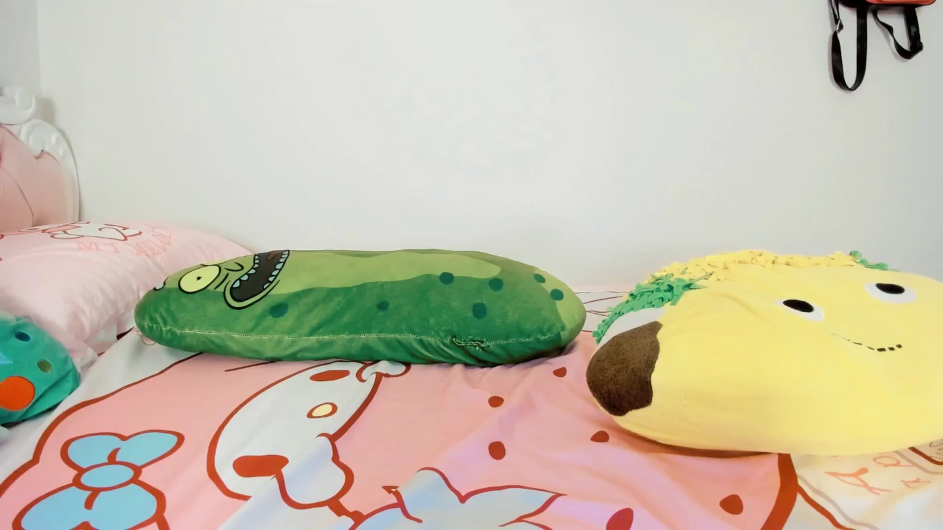 Gallery image thumbnail from Cherrycute666's myfreecams stream on, 09/20/2025, 08:01 image 12 of 20