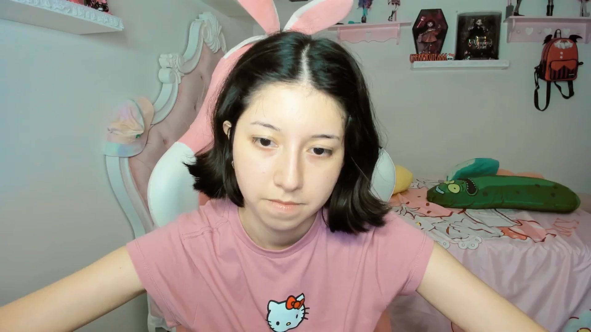 Gallery image thumbnail from Cherrycute666's myfreecams stream on, 09/21/2025, 03:46 image 16 of 20