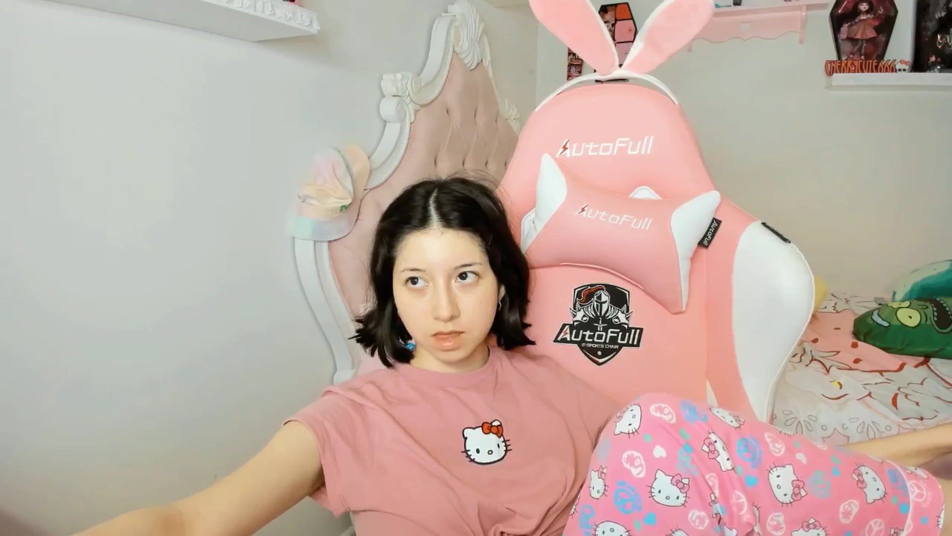 Gallery image thumbnail from Cherrycute666's myfreecams stream on, 09/21/2025, 03:46 image 19 of 20