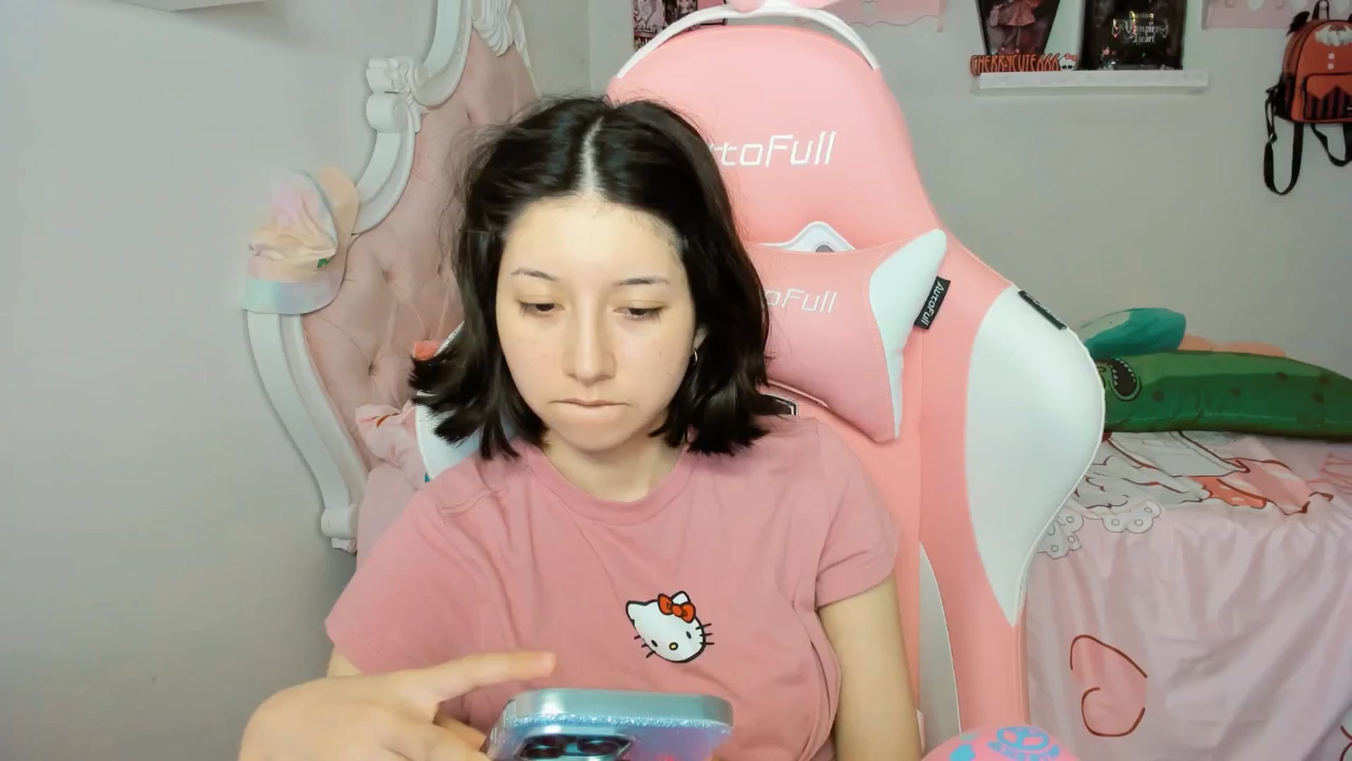 Gallery image thumbnail from Cherrycute666's myfreecams stream on, 09/21/2025, 03:46 image 7 of 20