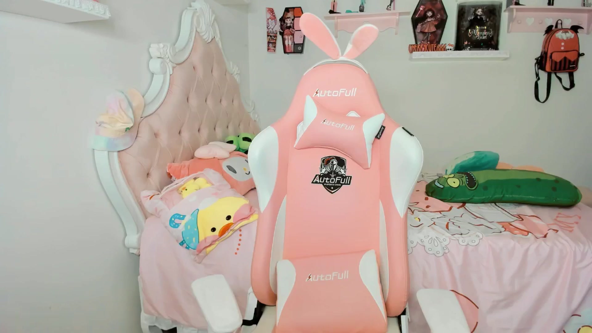 Gallery image thumbnail from Cherrycute666's myfreecams stream on, 09/21/2025, 03:46 image 20 of 20