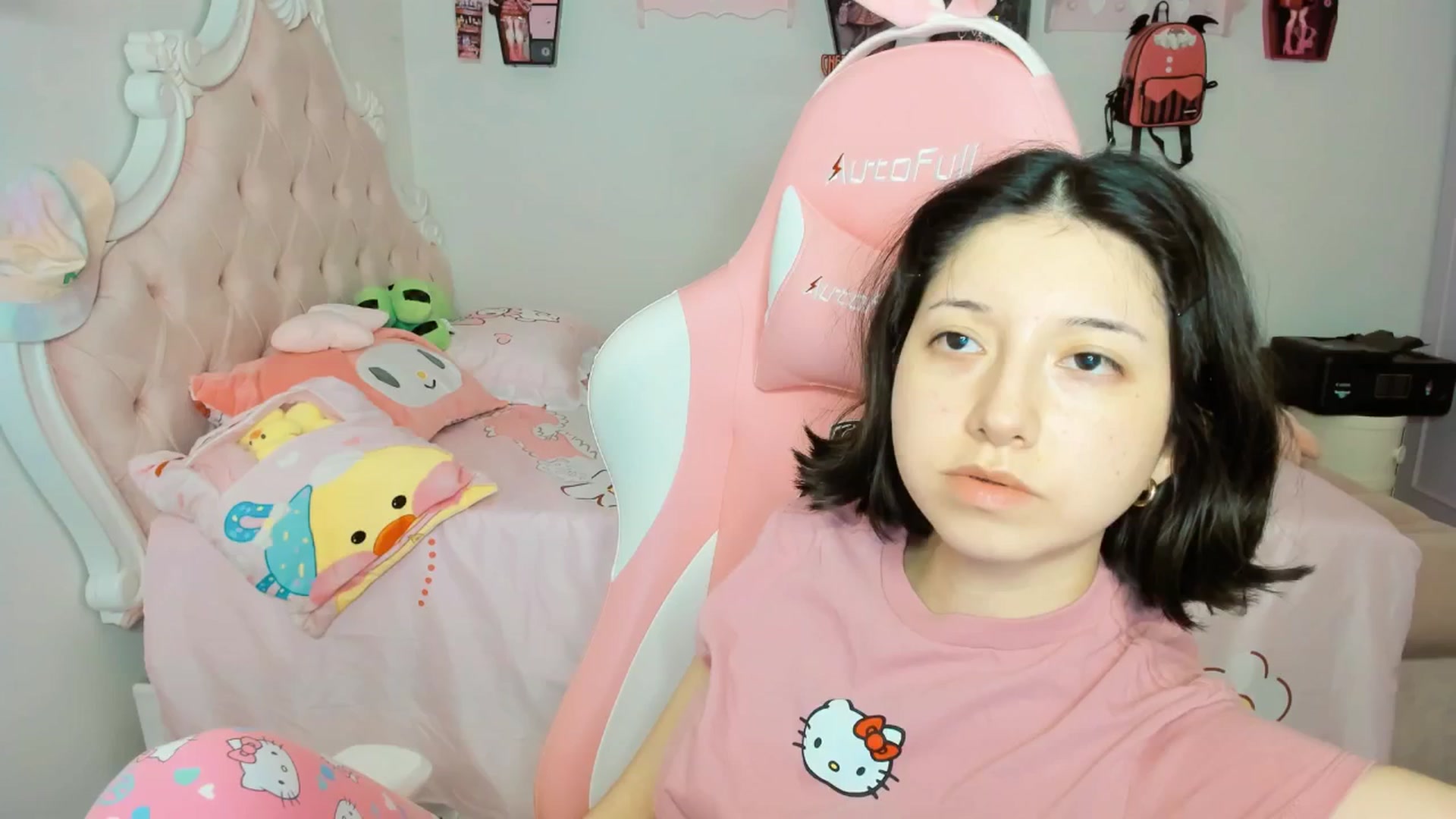 Gallery image thumbnail from Cherrycute666's myfreecams stream on, 09/21/2025, 08:19 image 3 of 20
