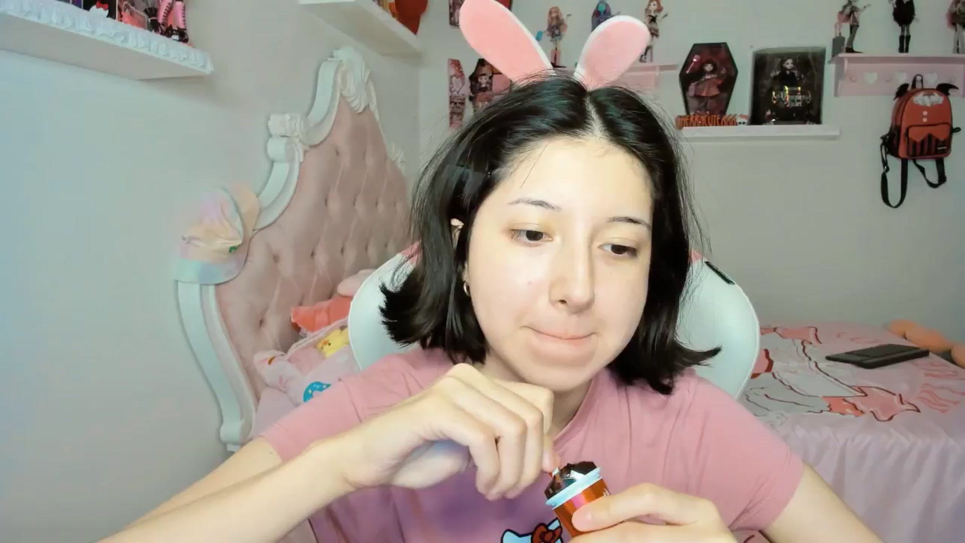 Gallery image thumbnail from Cherrycute666's myfreecams stream on, 09/21/2025, 08:19 image 2 of 20