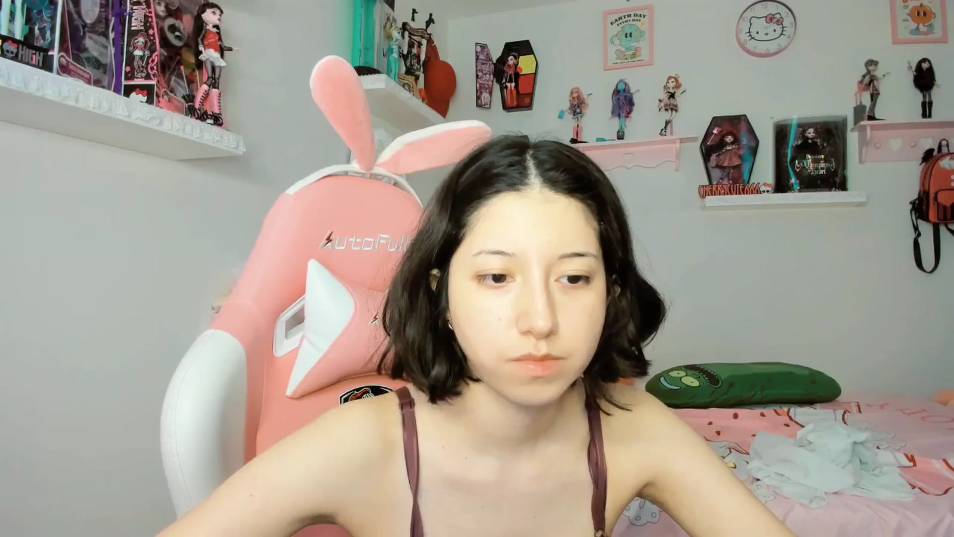 Gallery image thumbnail from Cherrycute666's myfreecams stream on, 09/22/2025, 04:50 image 1 of 20