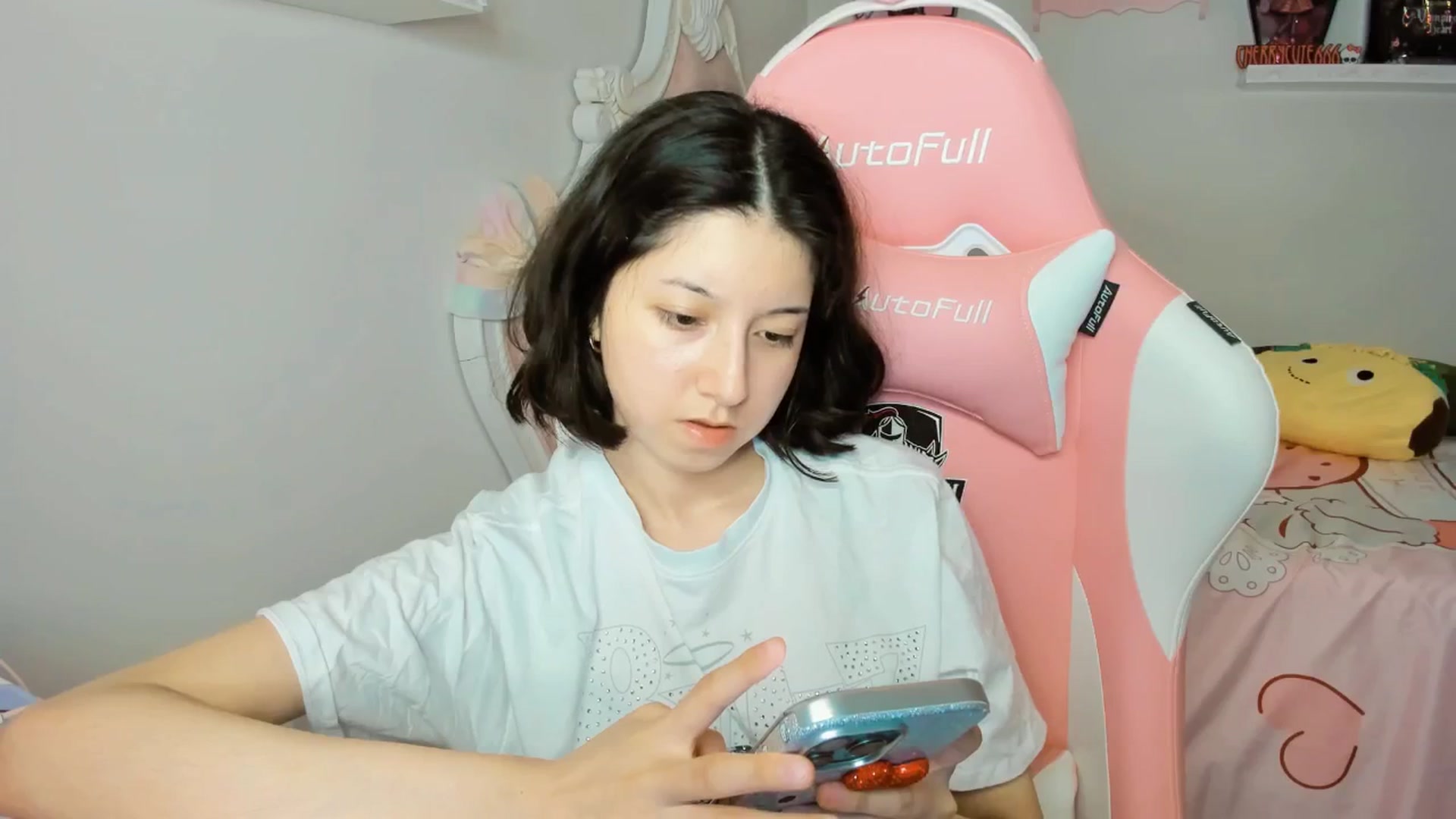 Gallery image thumbnail from Cherrycute666's myfreecams stream on, 09/22/2025, 04:50 image 20 of 20