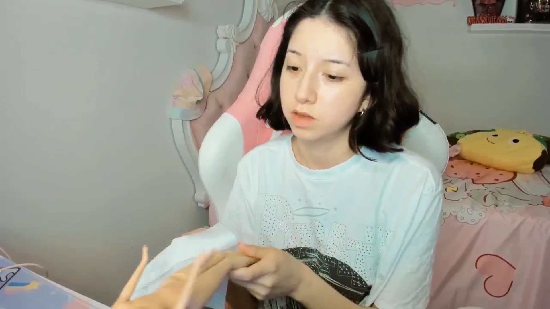 Gallery image thumbnail from Cherrycute666's myfreecams stream on, 09/22/2025, 05:15 image 19 of 20