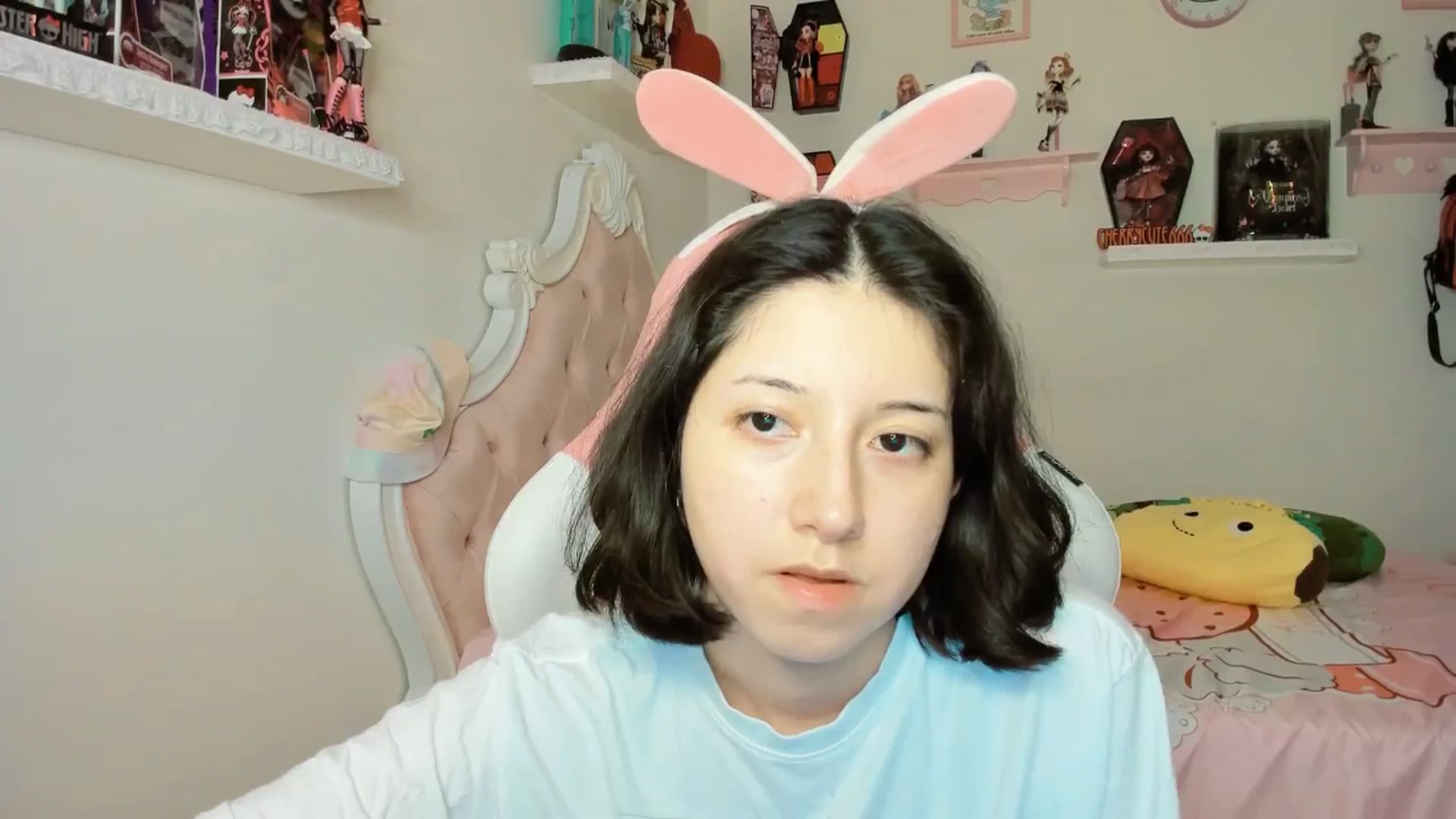 Gallery image thumbnail from Cherrycute666's myfreecams stream on, 09/22/2025, 05:25 image 14 of 20