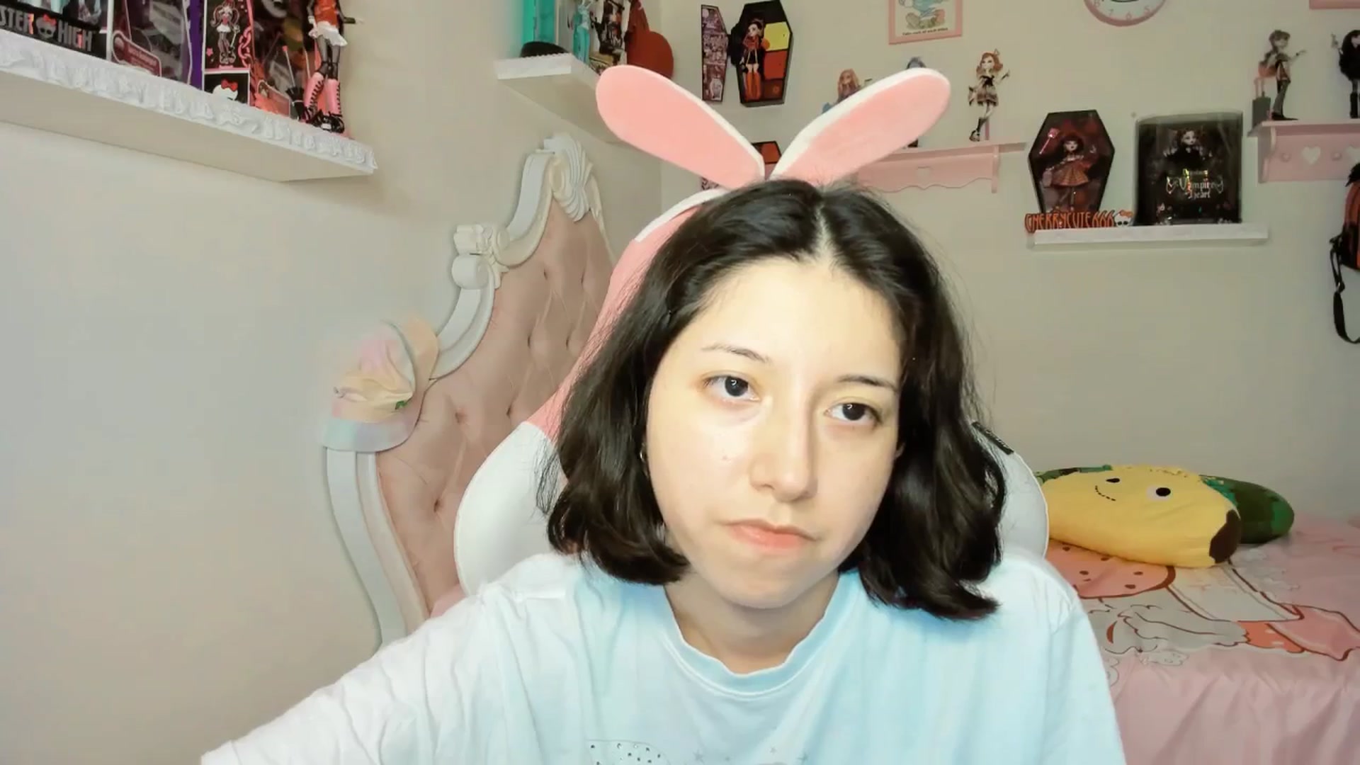 Gallery image thumbnail from Cherrycute666's myfreecams stream on, 09/22/2025, 05:25 image 10 of 20