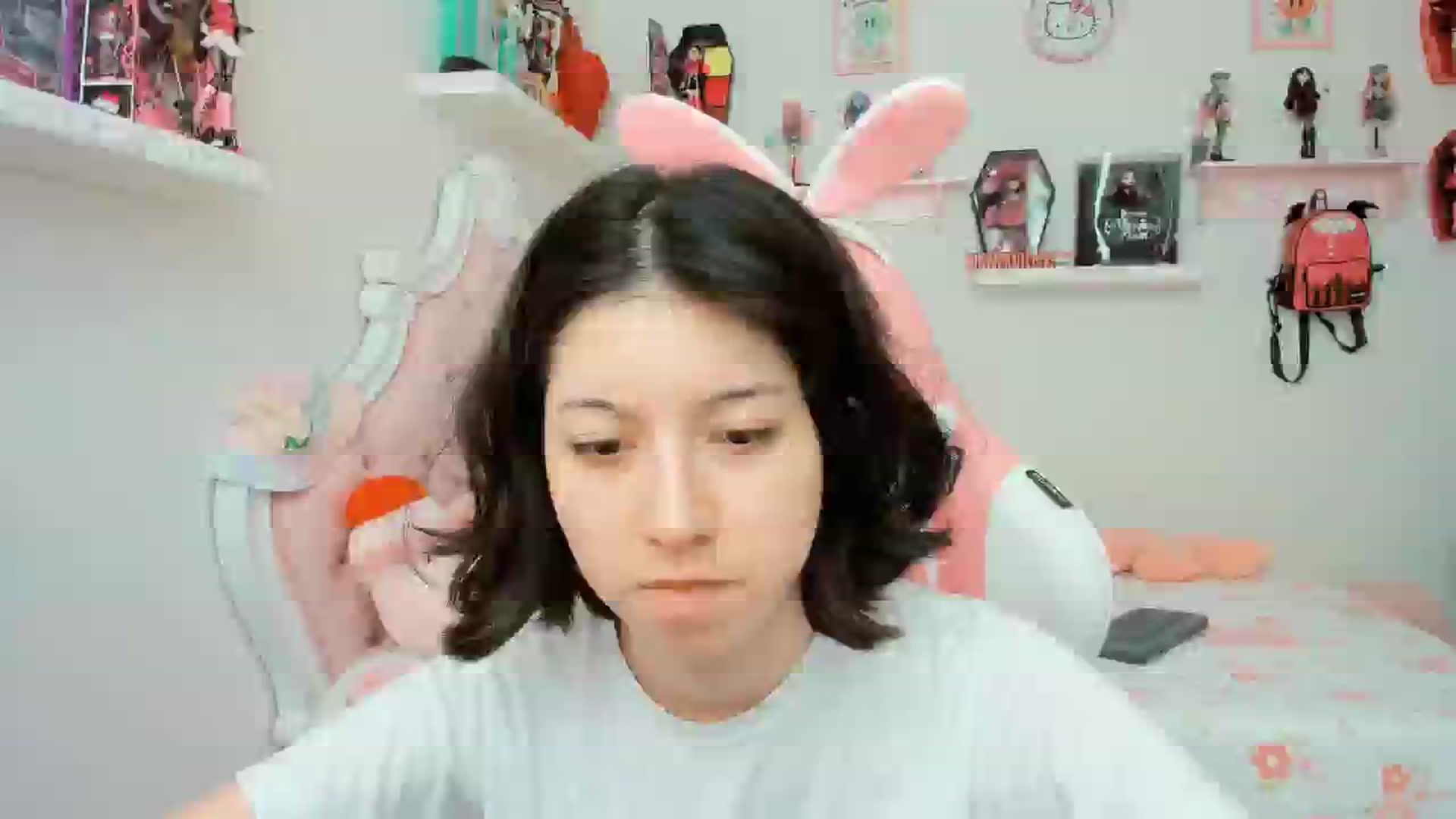 Gallery image thumbnail from Cherrycute666's myfreecams stream on, 09/25/2025, 20:49 image 15 of 20