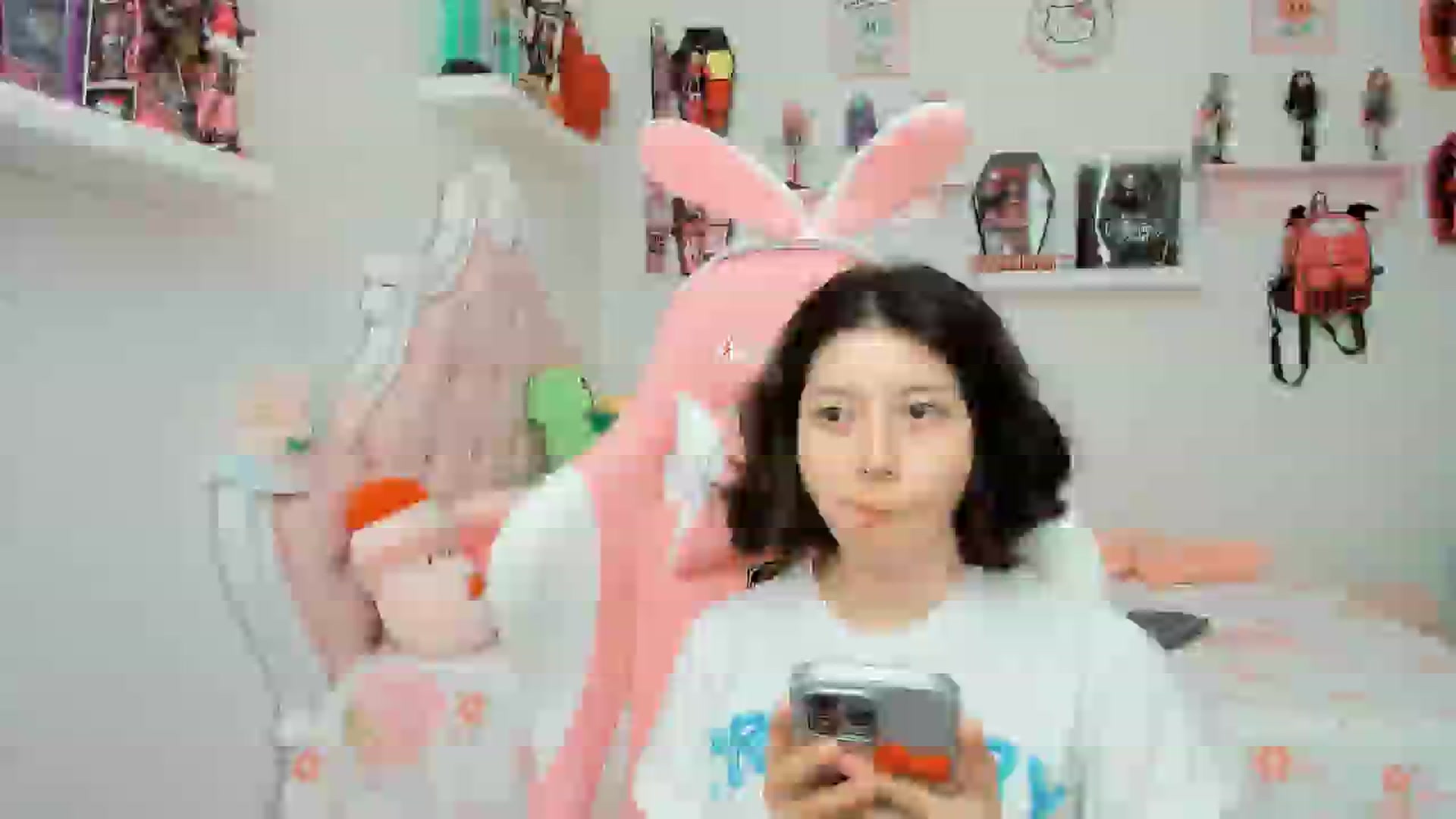 Gallery image thumbnail from Cherrycute666's myfreecams stream on, 09/25/2025, 20:49 image 7 of 20