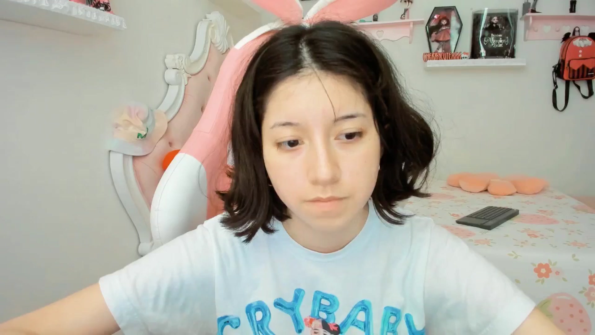 Gallery image thumbnail from Cherrycute666's myfreecams stream on, 09/26/2025, 24:02 image 8 of 20
