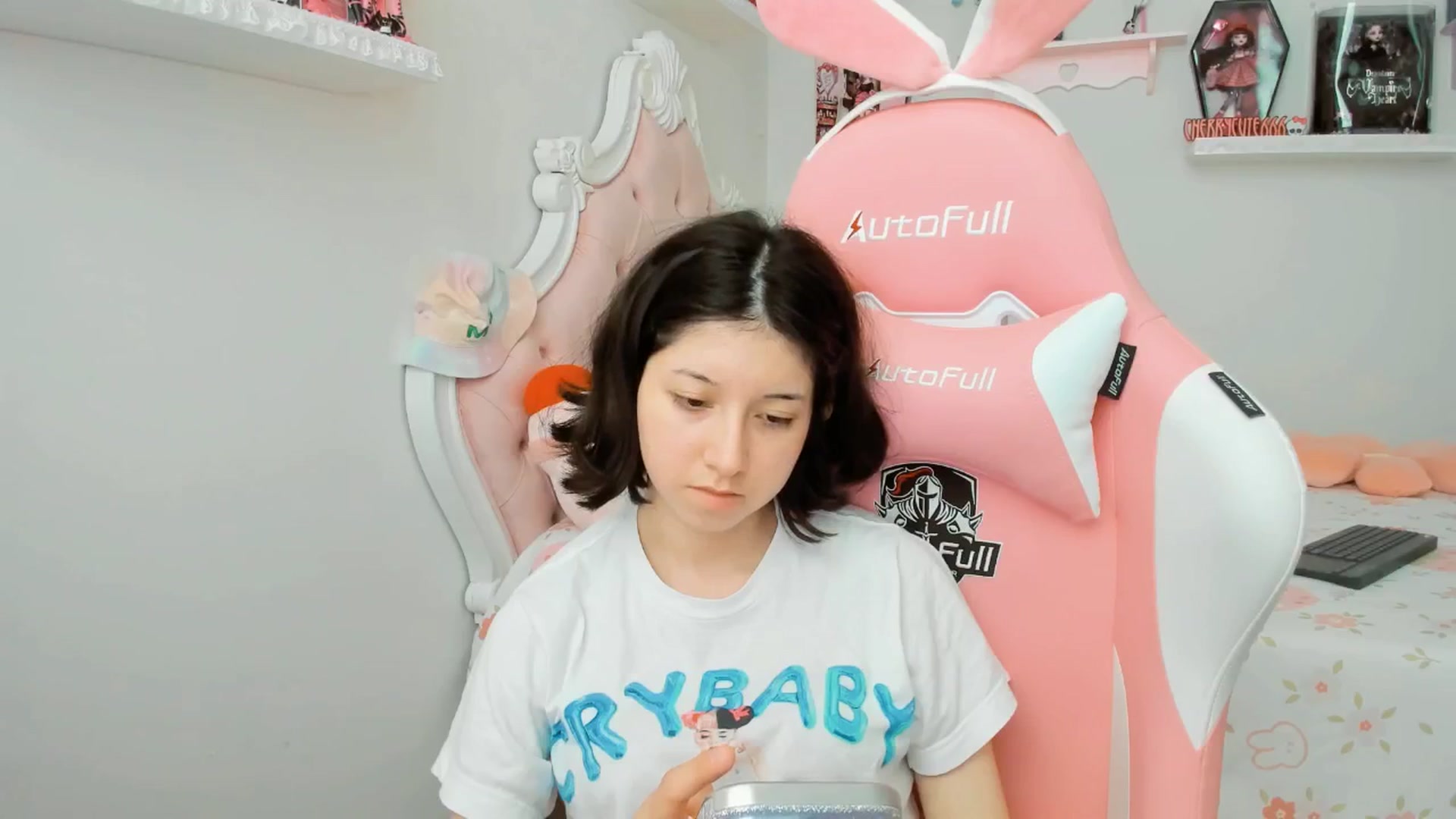 Gallery image thumbnail from Cherrycute666's myfreecams stream on, 09/26/2025, 24:02 image 2 of 20
