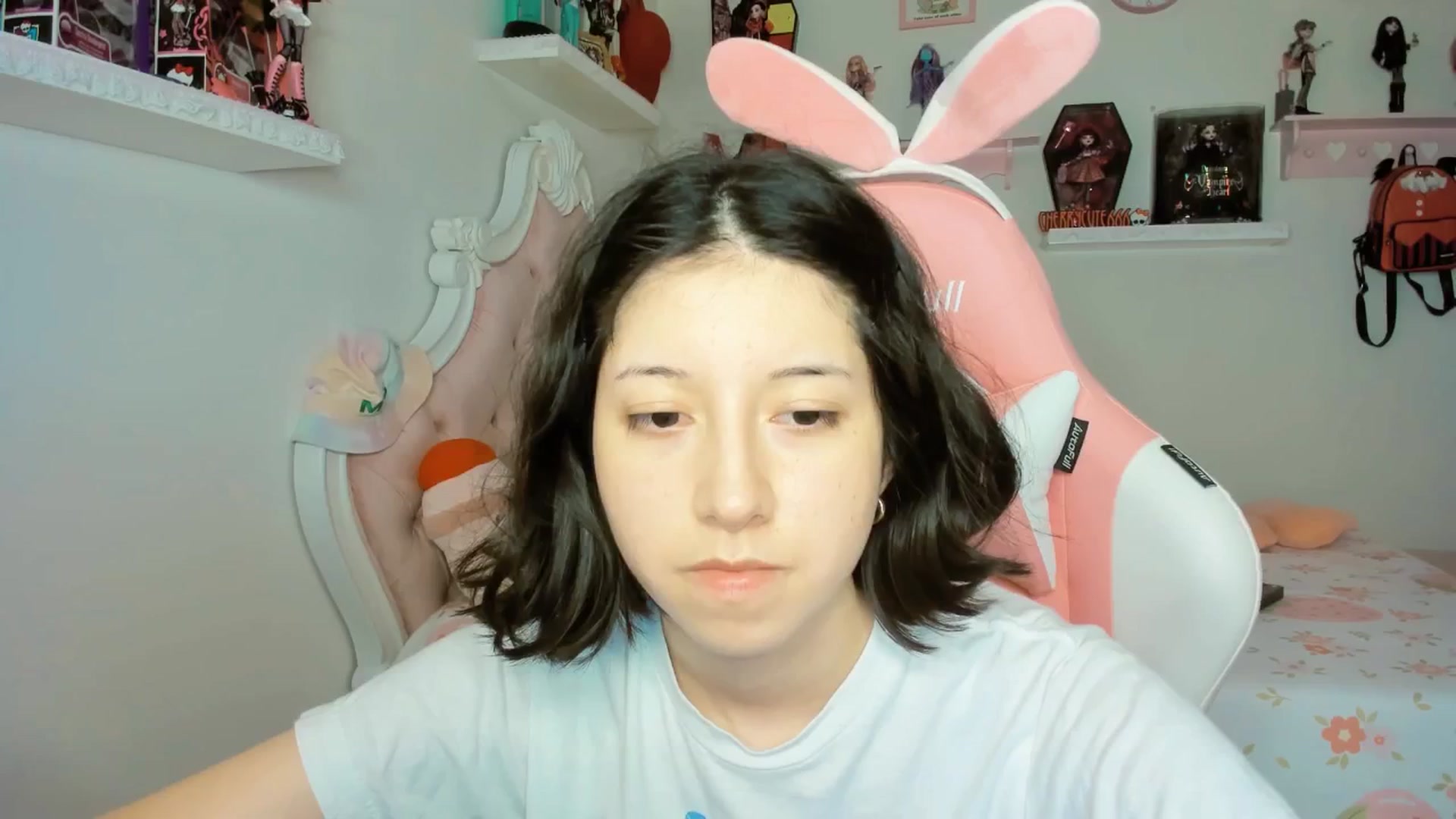 Gallery image thumbnail from Cherrycute666's myfreecams stream on, 09/26/2025, 05:42 image 1 of 20