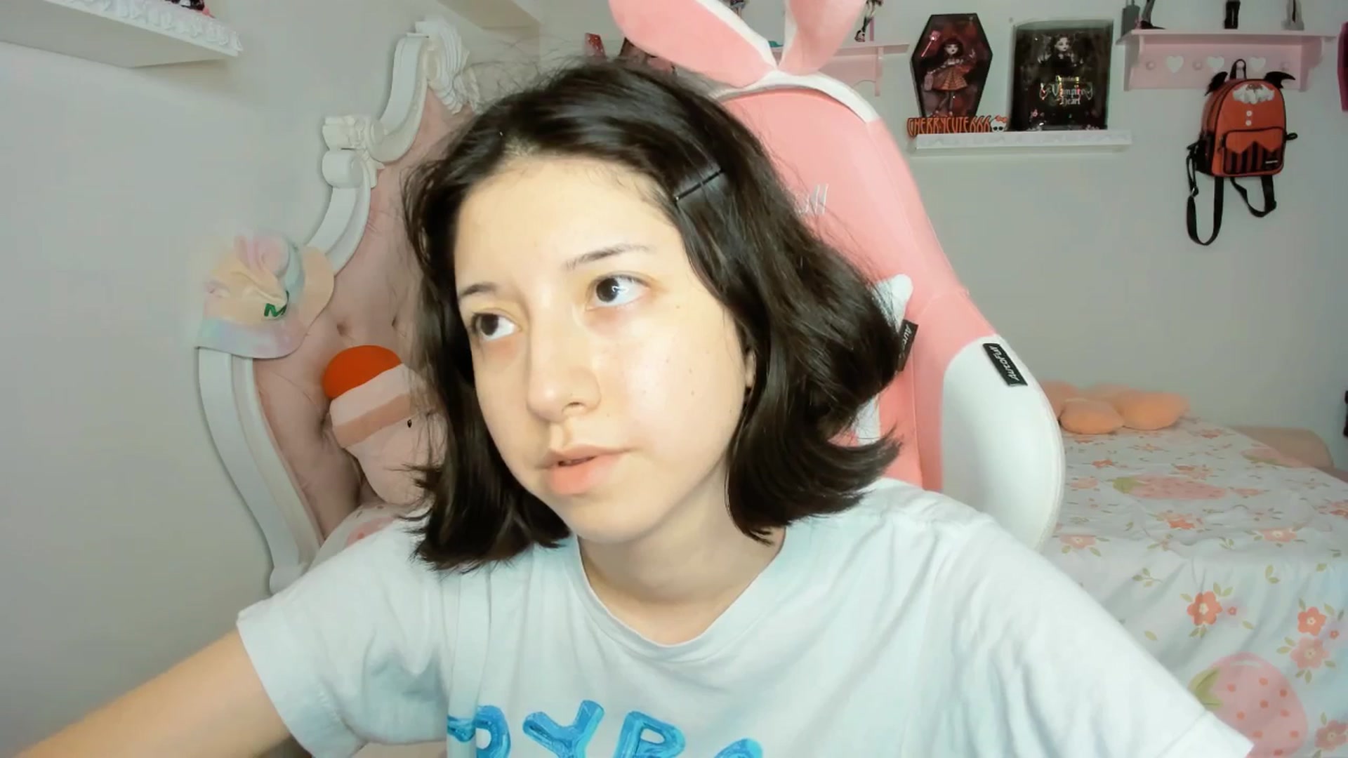 Gallery image thumbnail from Cherrycute666's myfreecams stream on, 09/26/2025, 05:42 image 16 of 20