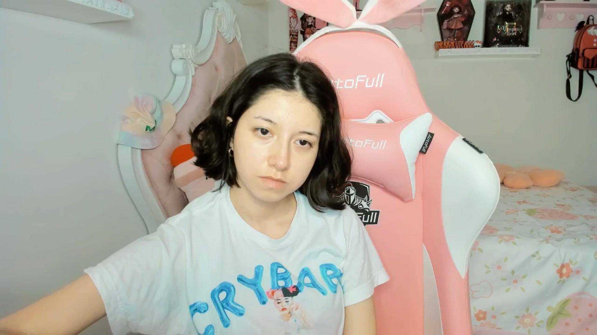 Gallery image thumbnail from Cherrycute666's myfreecams stream on, 09/26/2025, 06:30 image 19 of 20