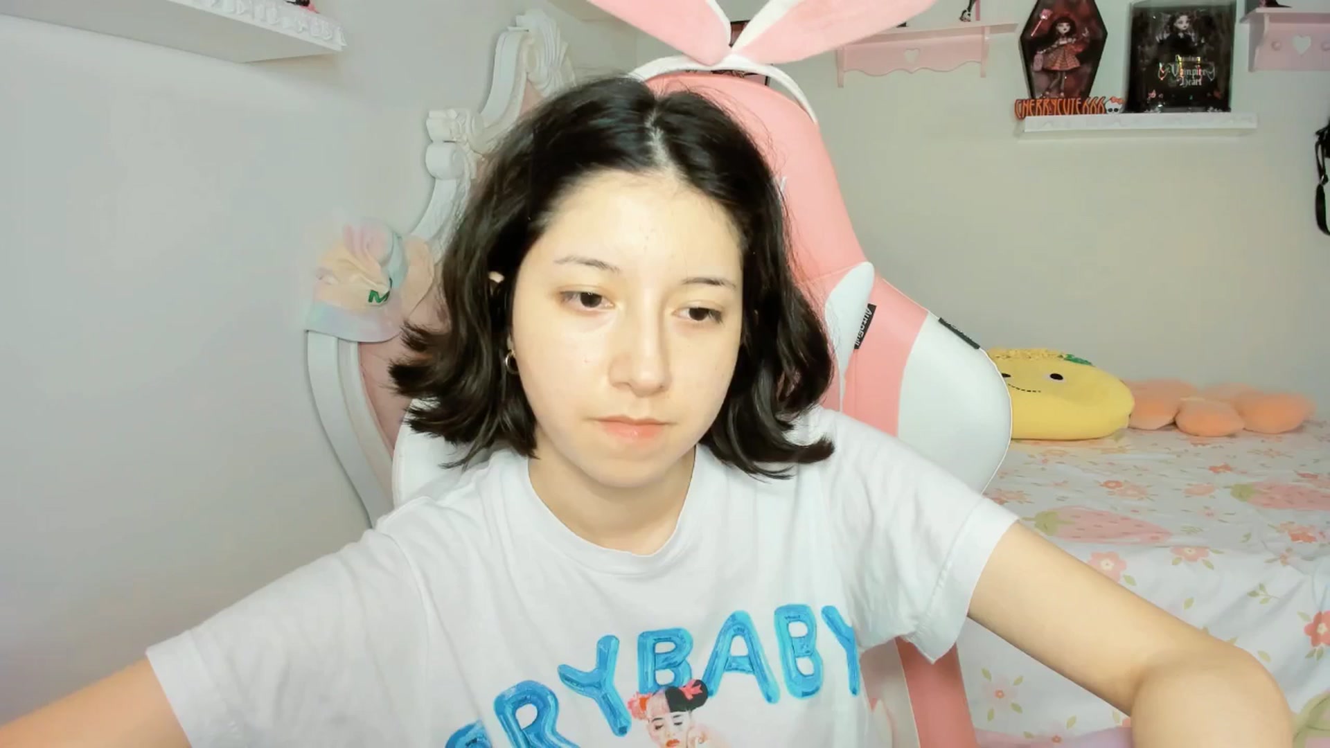 Gallery image thumbnail from Cherrycute666's myfreecams stream on, 09/26/2025, 06:30 image 8 of 20