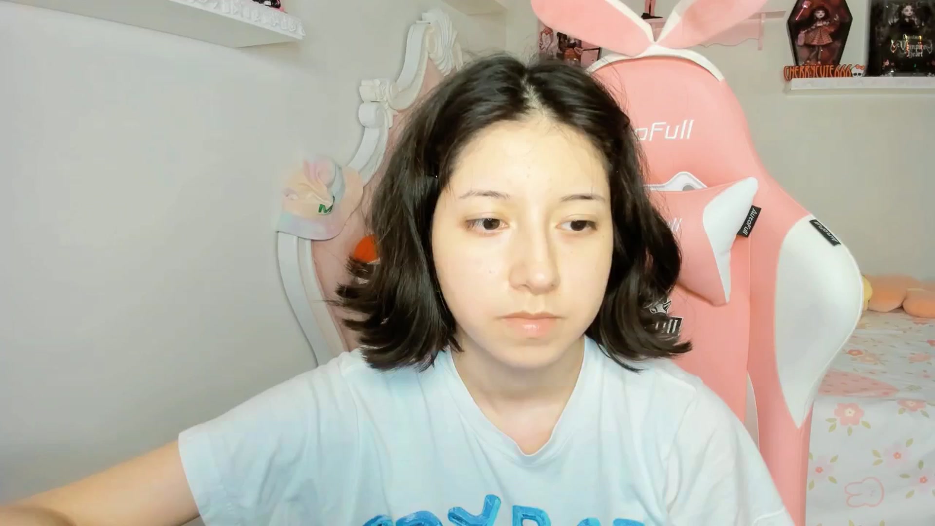 Gallery image thumbnail from Cherrycute666's myfreecams stream on, 09/26/2025, 06:30 image 5 of 20
