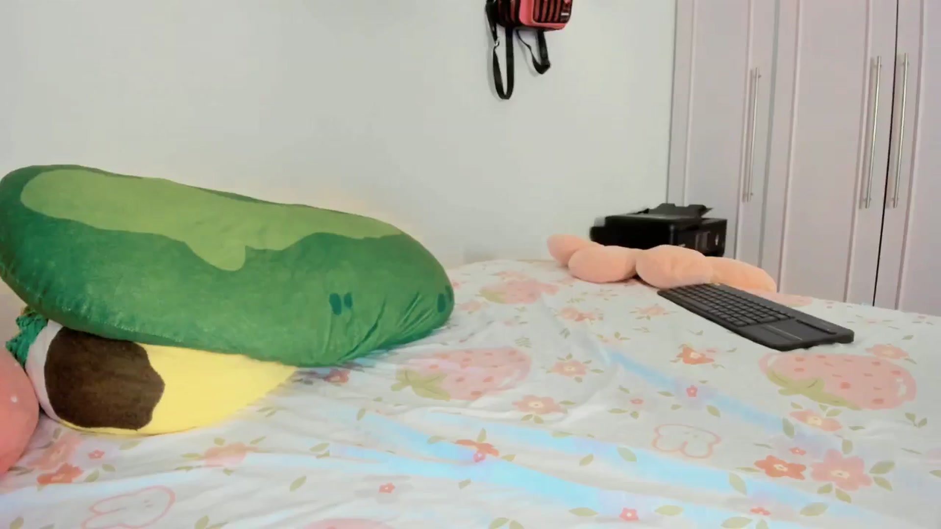 Gallery image thumbnail from Cherrycute666's myfreecams stream on, 09/27/2025, 09:34 image 19 of 20