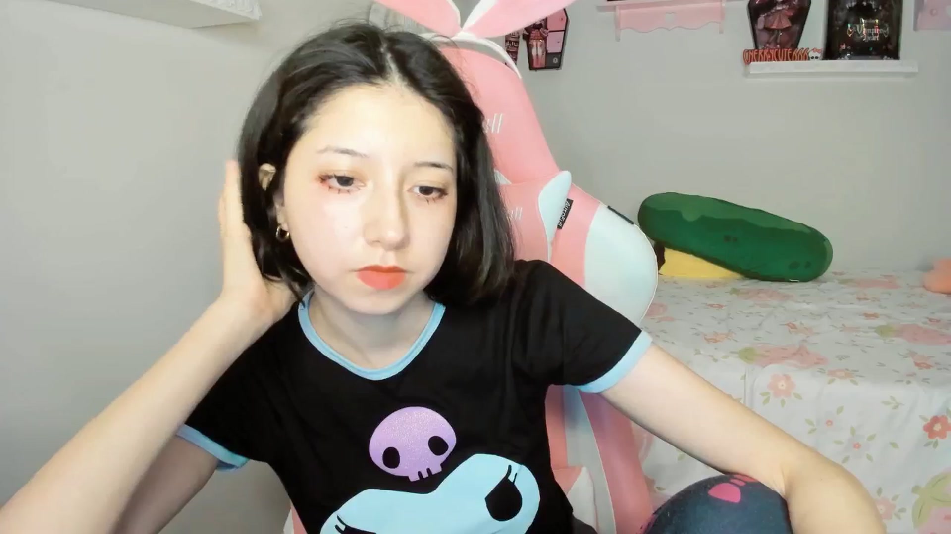 Gallery image thumbnail from Cherrycute666's myfreecams stream on, 09/27/2025, 09:34 image 6 of 20