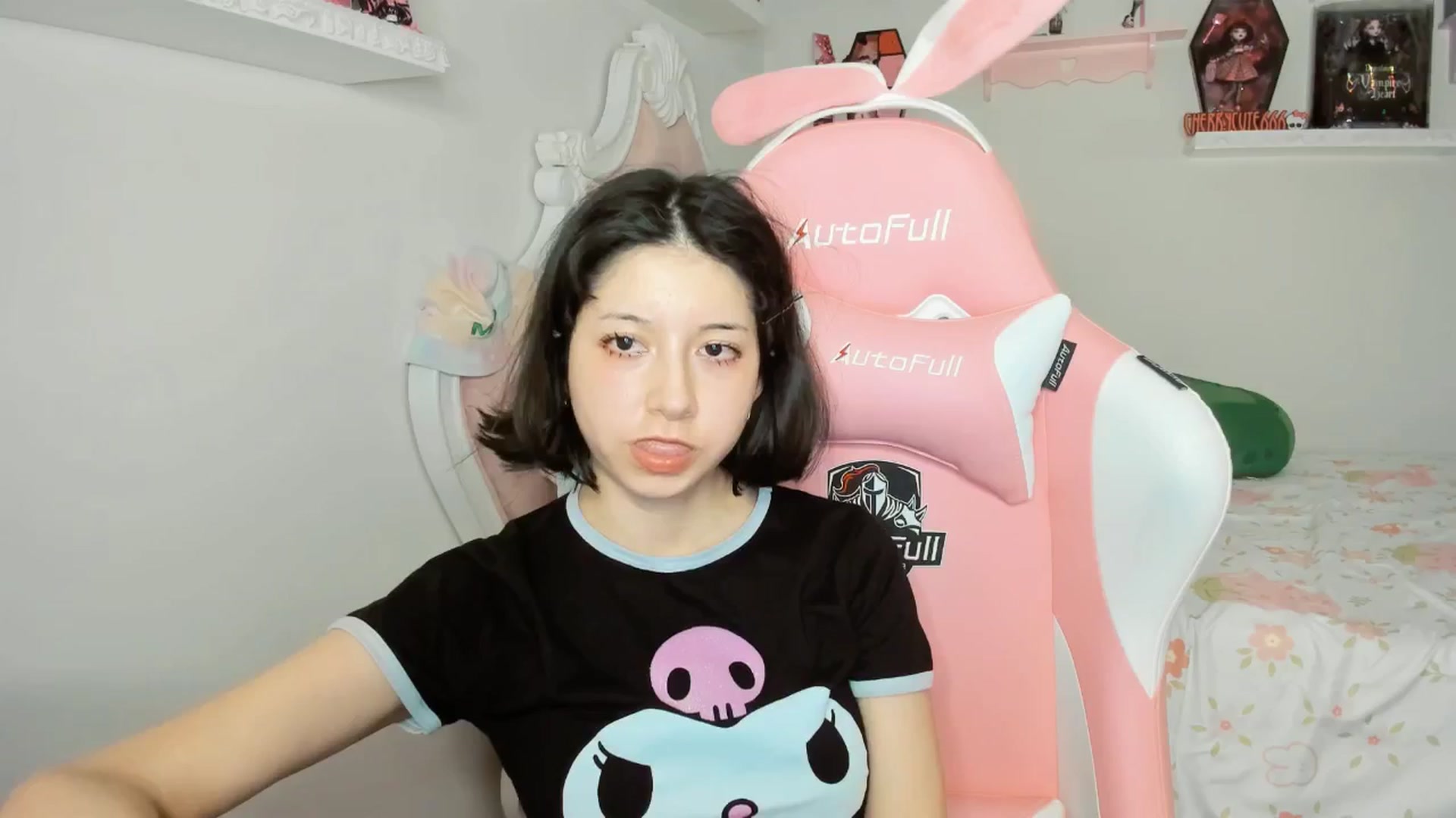Gallery image thumbnail from Cherrycute666's myfreecams stream on, 09/27/2025, 09:34 image 20 of 20
