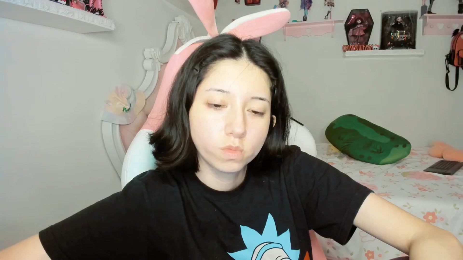 Gallery image thumbnail from Cherrycute666's myfreecams stream on, 09/28/2025, 08:12 image 17 of 20