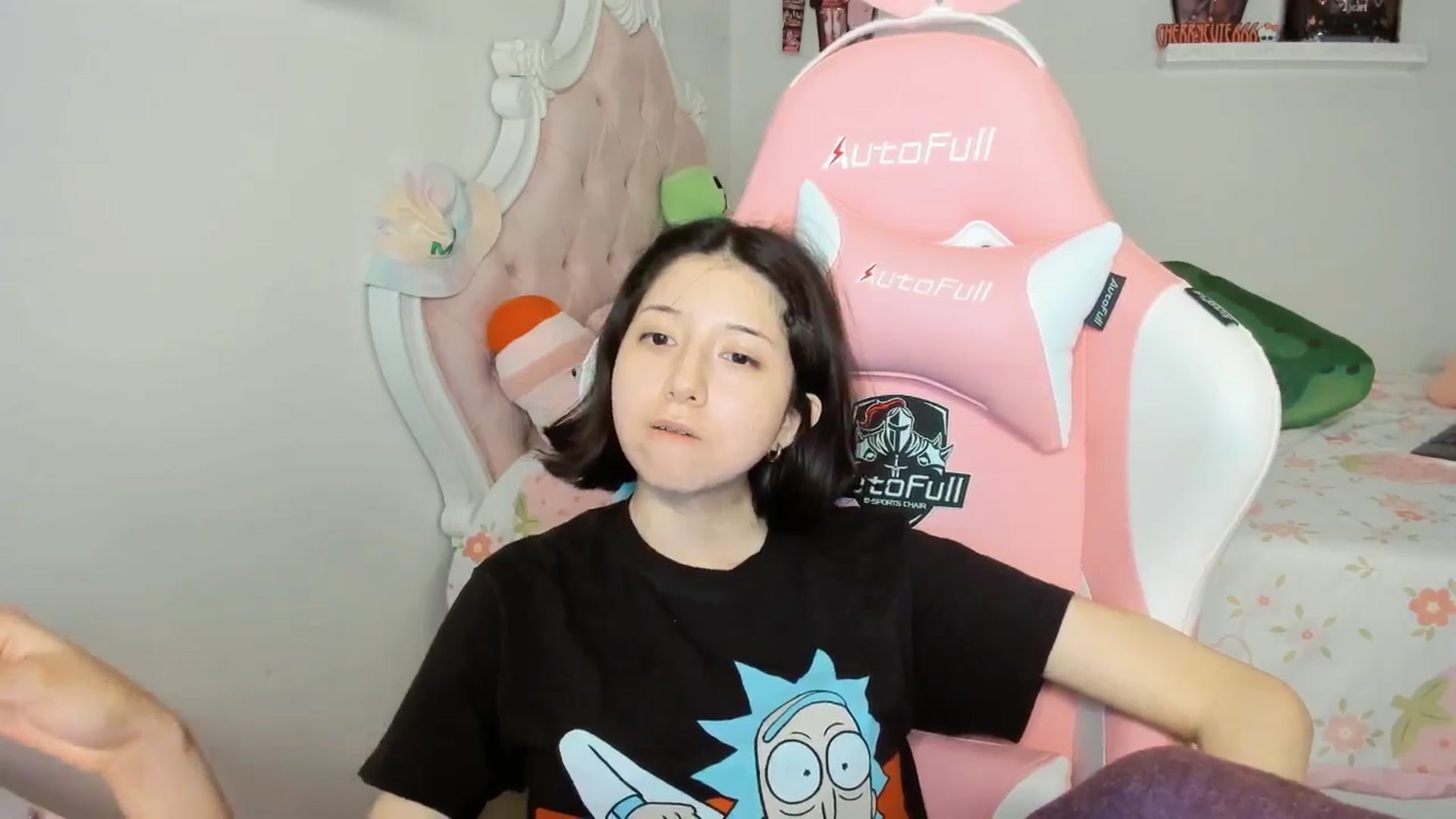 Gallery image thumbnail from Cherrycute666's myfreecams stream on, 09/28/2025, 08:12 image 6 of 20