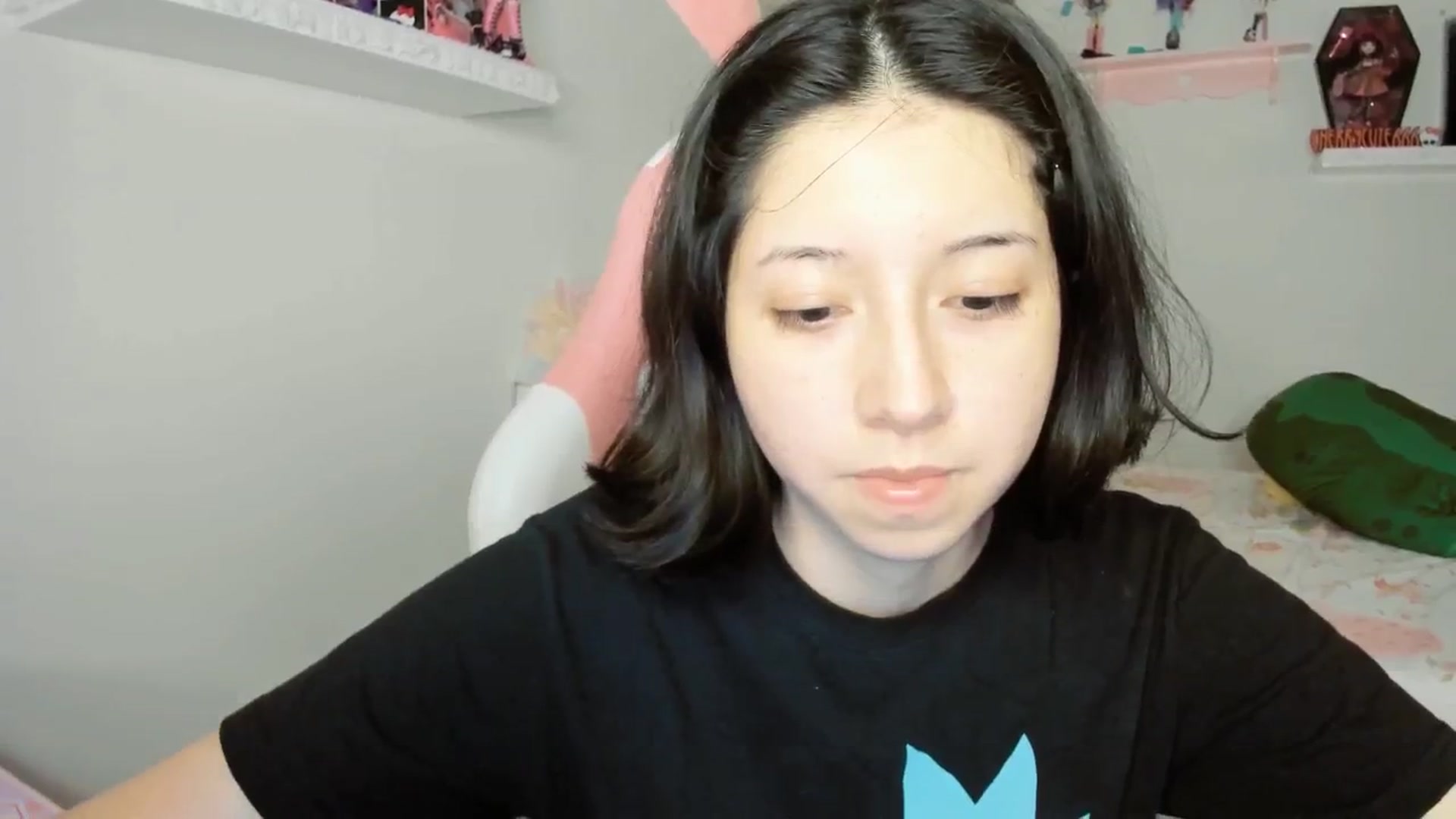Gallery image thumbnail from Cherrycute666's myfreecams stream on, 09/28/2025, 08:12 image 8 of 20