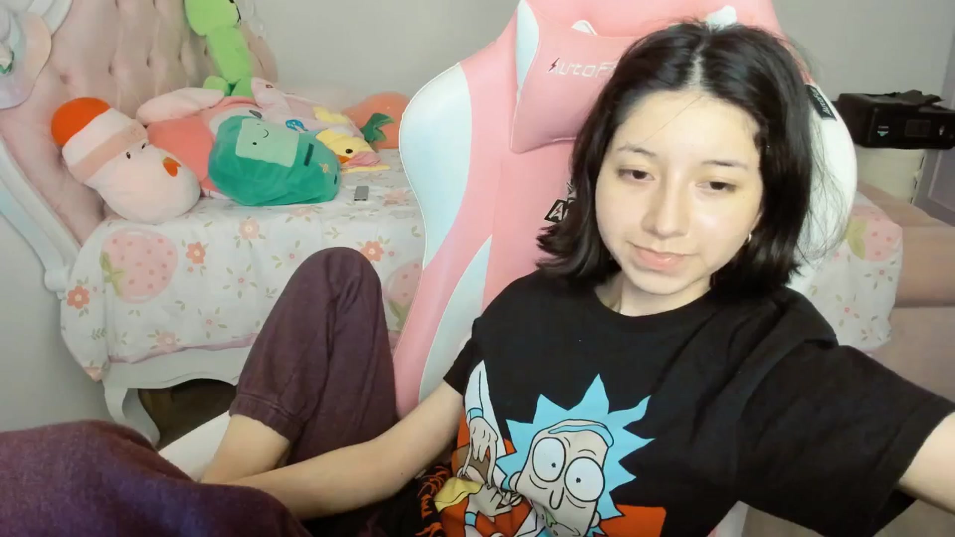 Gallery image thumbnail from Cherrycute666's myfreecams stream on, 09/28/2025, 08:12 image 20 of 20