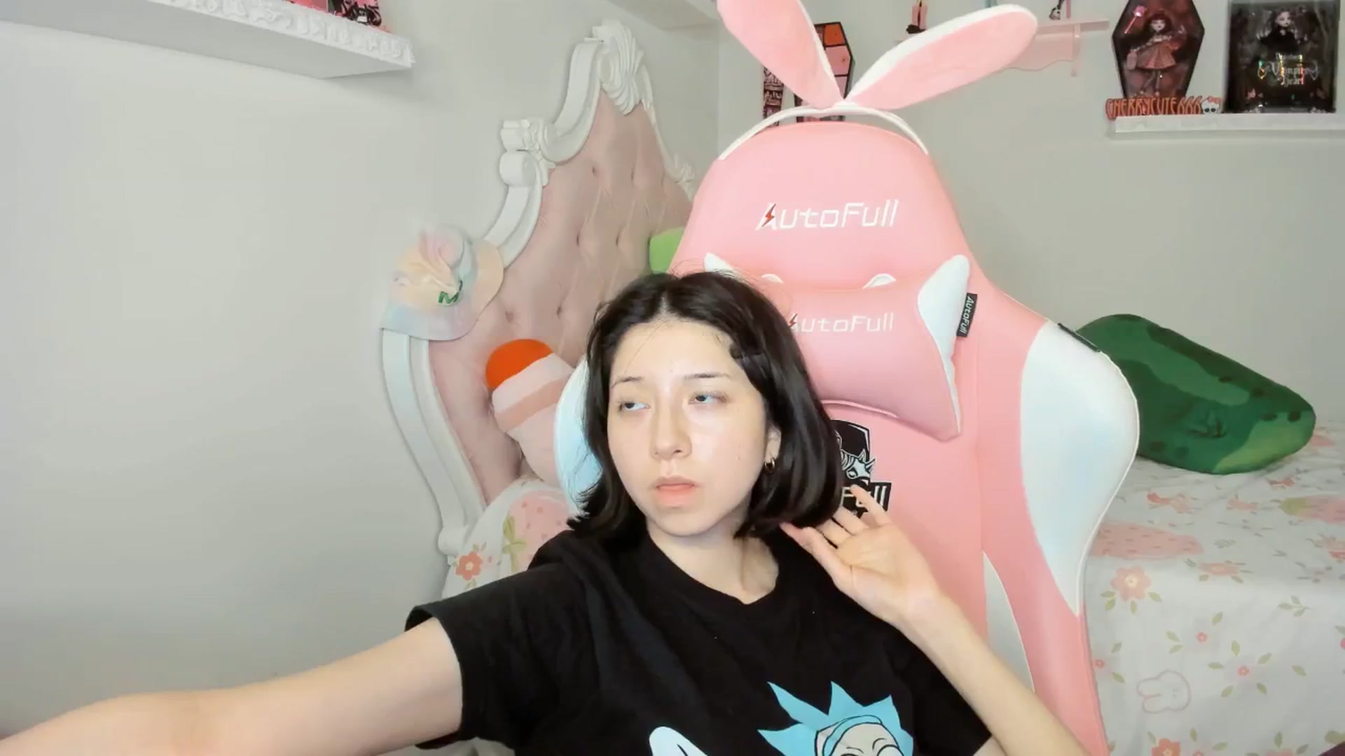 Gallery image thumbnail from Cherrycute666's myfreecams stream on, 09/28/2025, 08:31 image 11 of 20