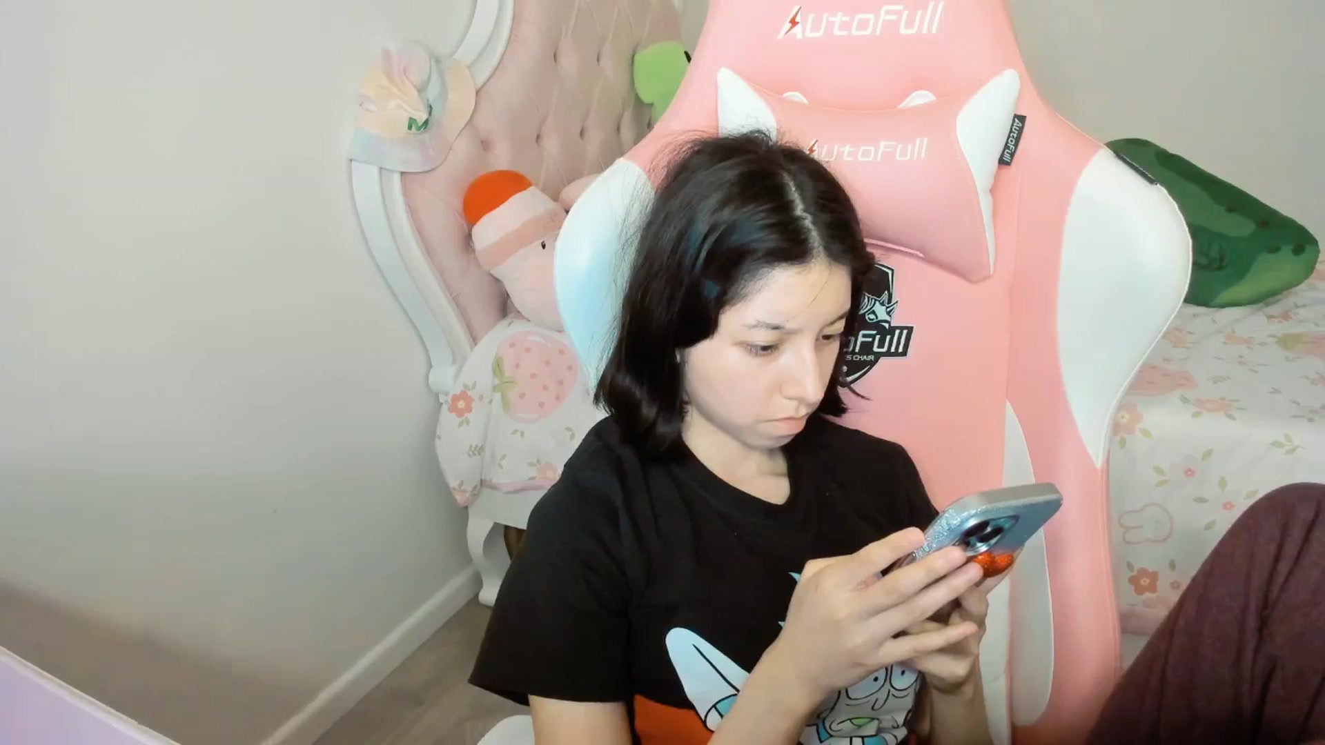 Gallery image thumbnail from Cherrycute666's myfreecams stream on, 09/28/2025, 08:31 image 19 of 20