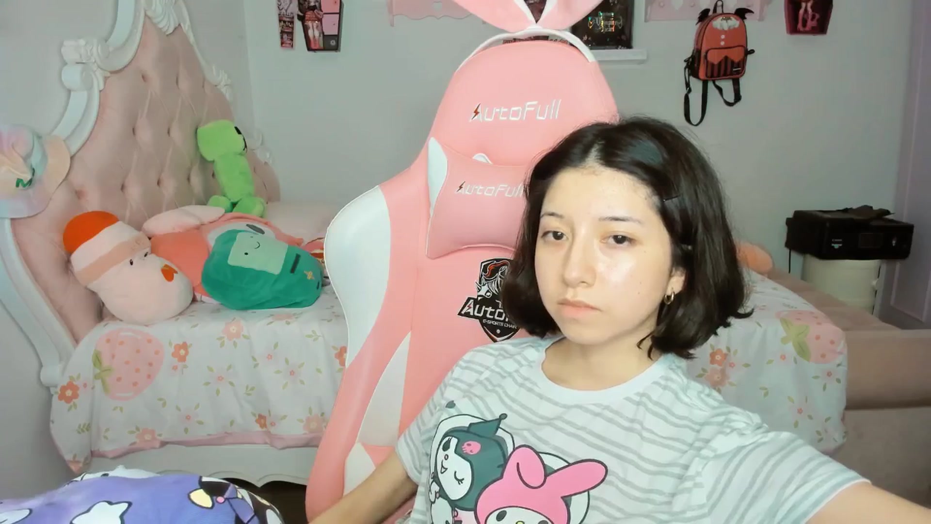 Gallery image thumbnail from Cherrycute666's myfreecams stream on, 09/29/2025, 05:05 image 5 of 20