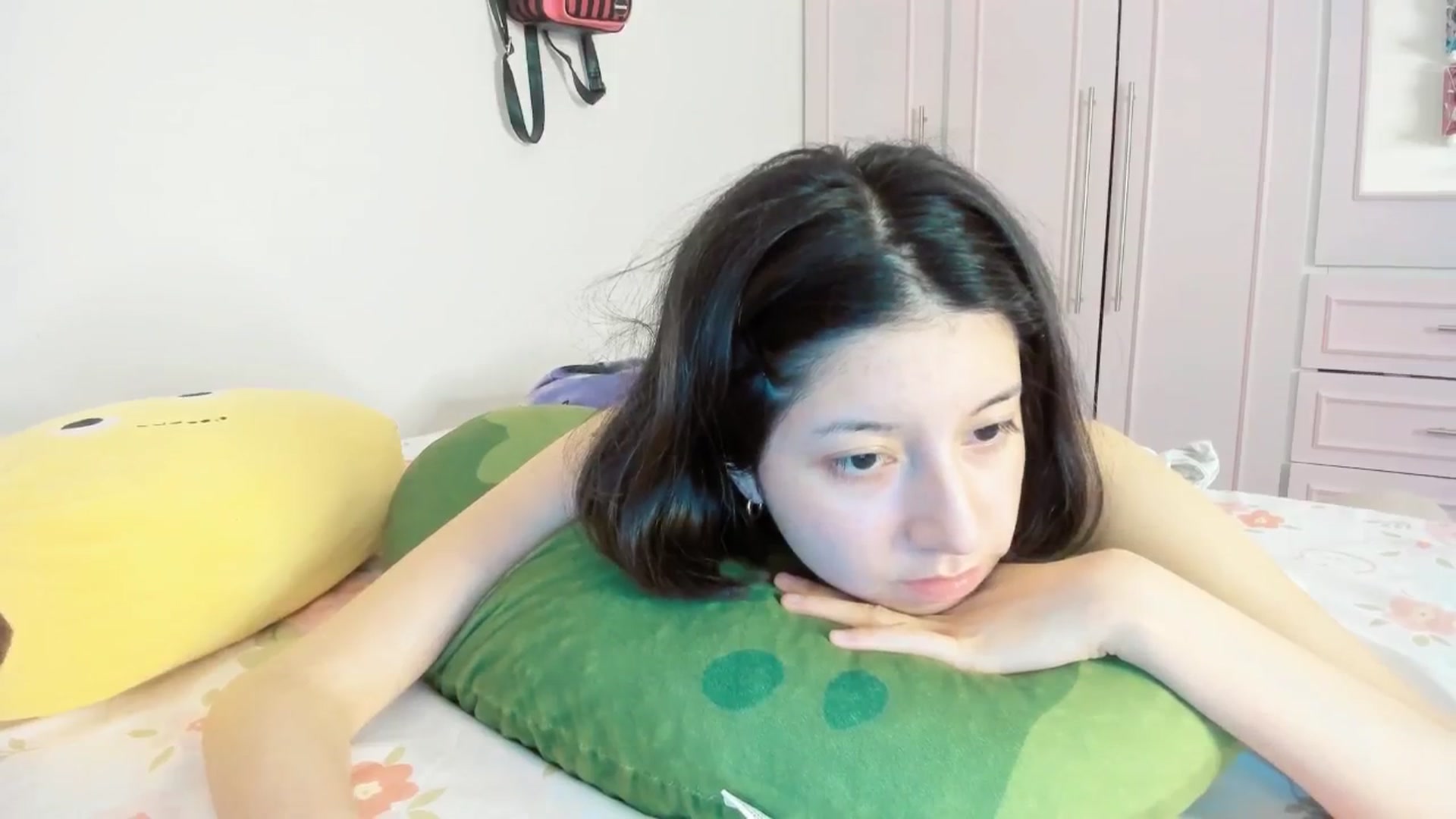 Gallery image thumbnail from Cherrycute666's myfreecams stream on, 09/29/2025, 05:05 image 13 of 20
