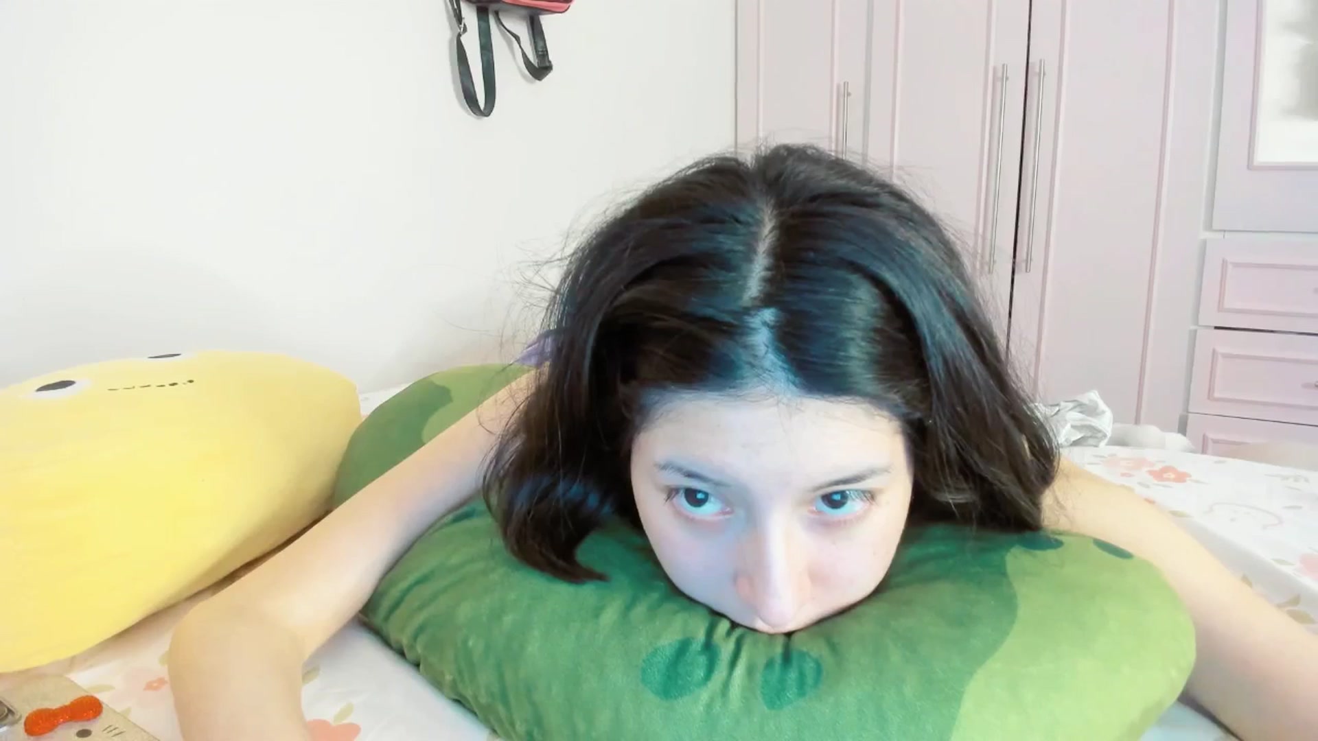 Gallery image thumbnail from Cherrycute666's myfreecams stream on, 09/29/2025, 05:18 image 12 of 20
