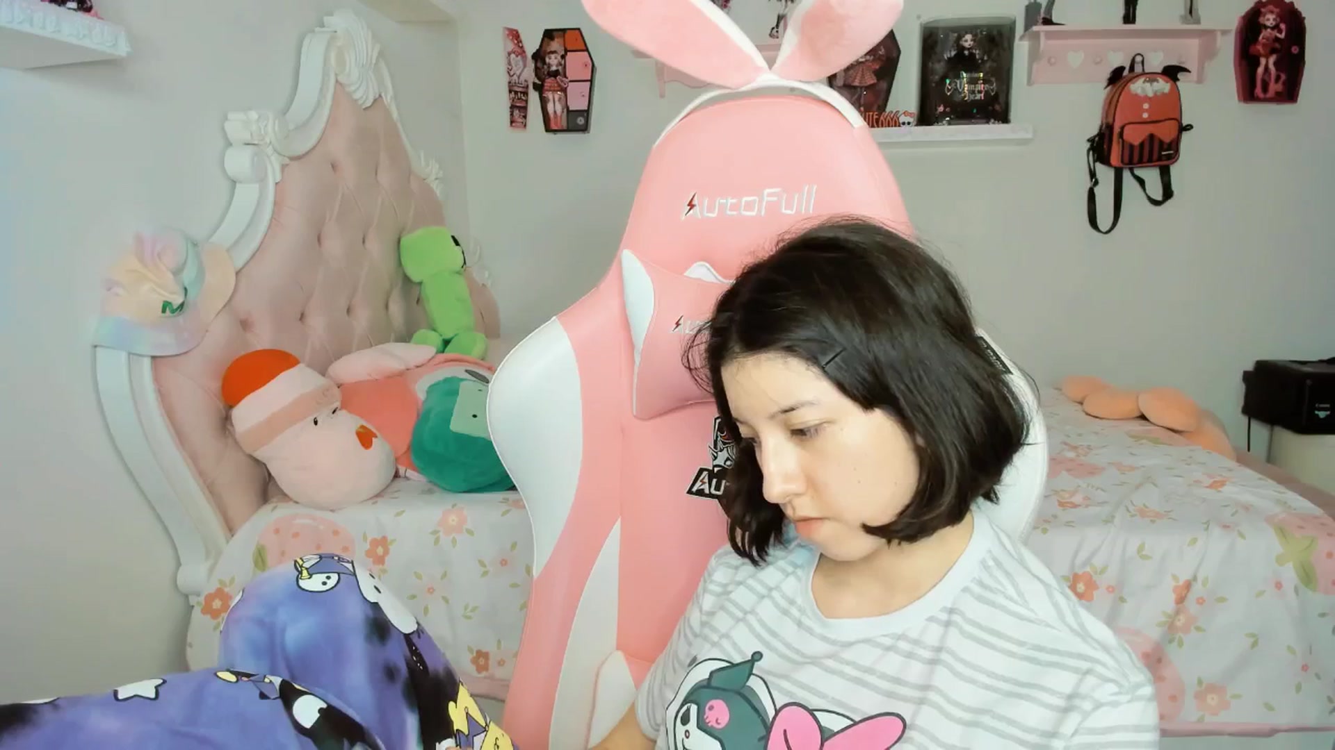 Gallery image thumbnail from Cherrycute666's myfreecams stream on, 09/29/2025, 05:18 image 18 of 20