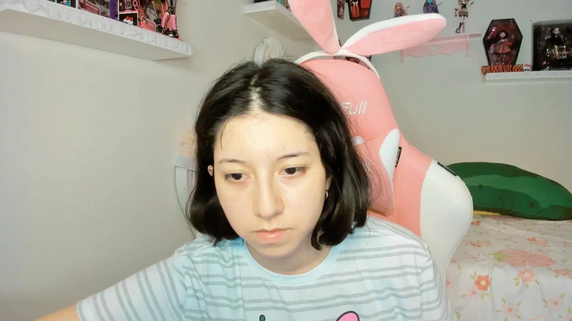 Gallery image thumbnail from Cherrycute666's myfreecams stream on, 09/29/2025, 06:12 image 12 of 20