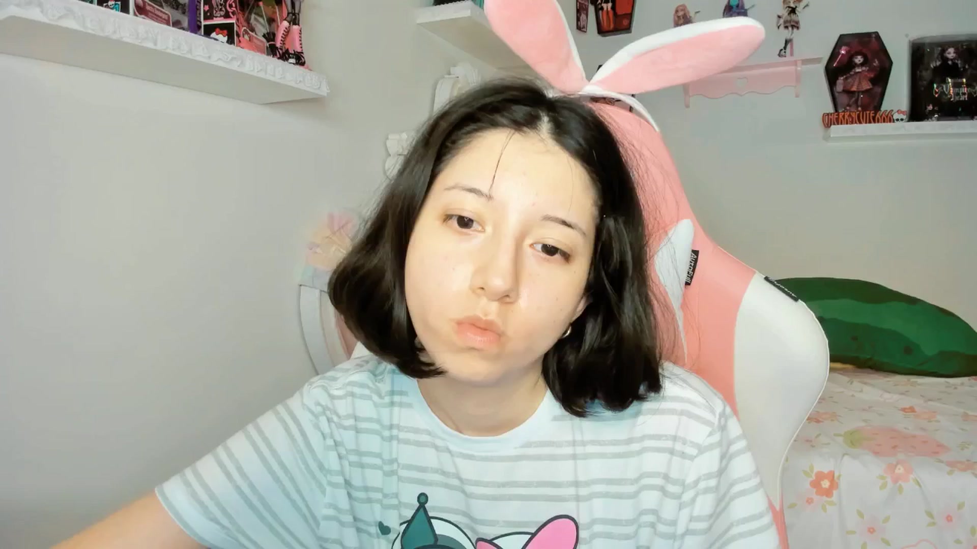 Gallery image thumbnail from Cherrycute666's myfreecams stream on, 09/29/2025, 06:12 image 11 of 20