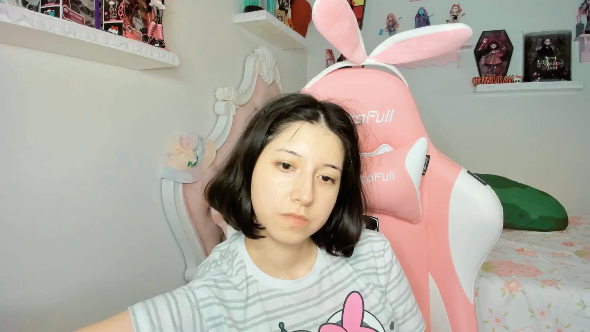 Gallery image thumbnail from Cherrycute666's myfreecams stream on, 09/29/2025, 06:12 image 5 of 20