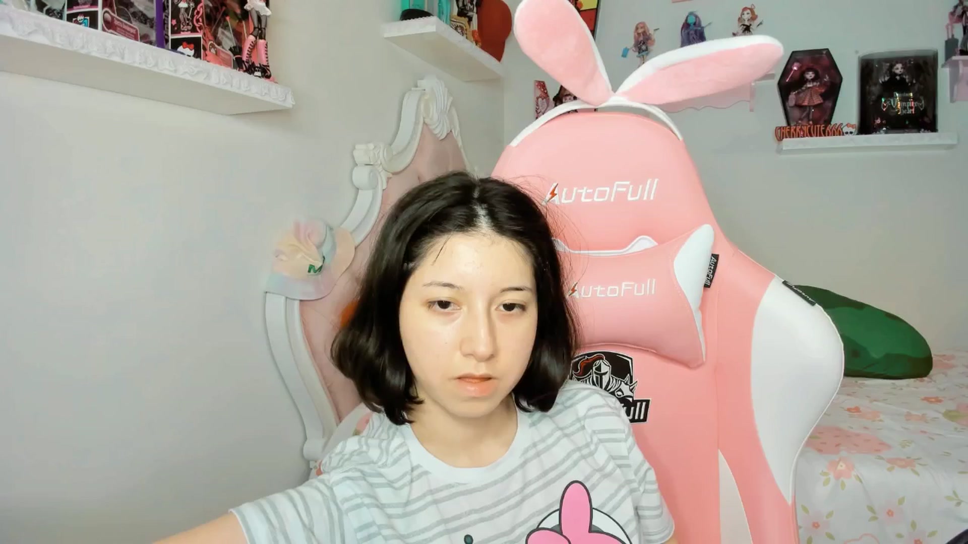 Gallery image thumbnail from Cherrycute666's myfreecams stream on, 09/29/2025, 06:12 image 6 of 20