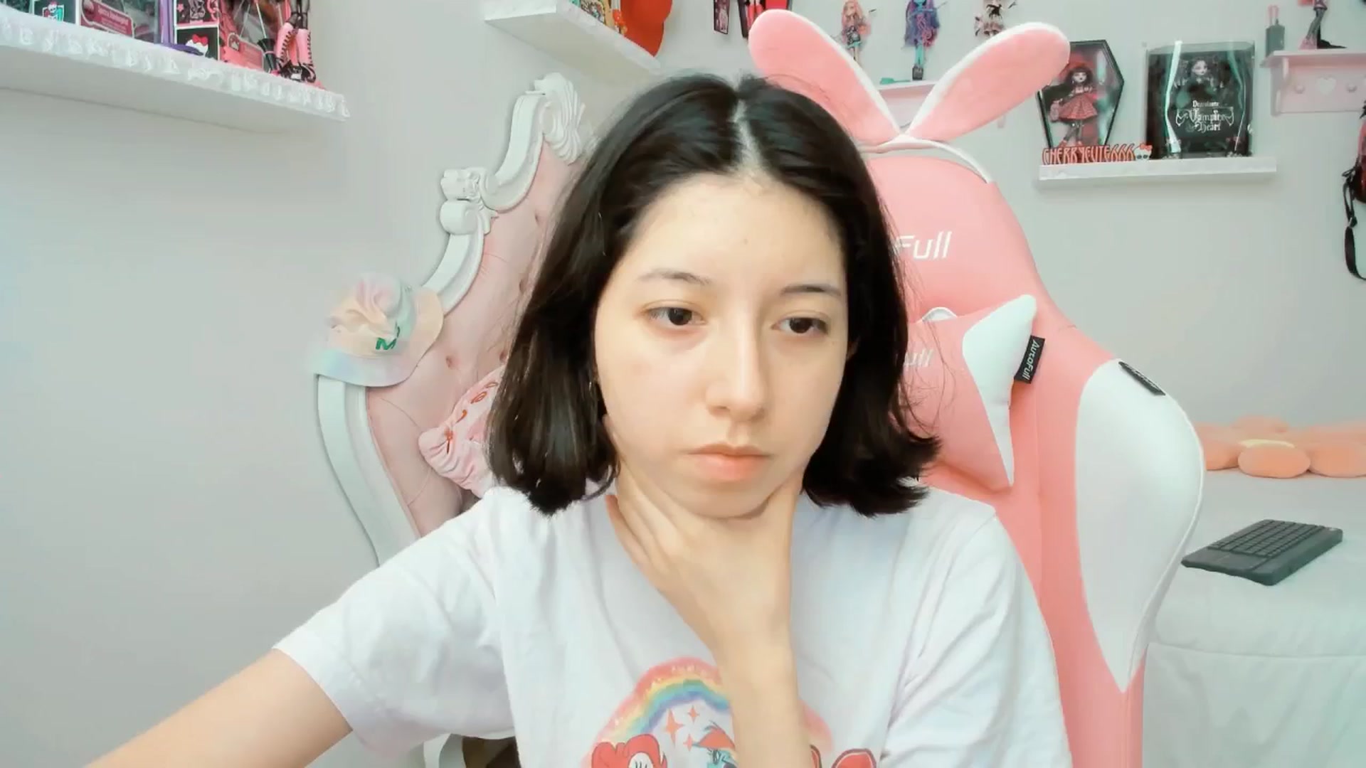 Gallery image thumbnail from Cherrycute666's myfreecams stream on, 10/02/2025, 21:45 image 6 of 20
