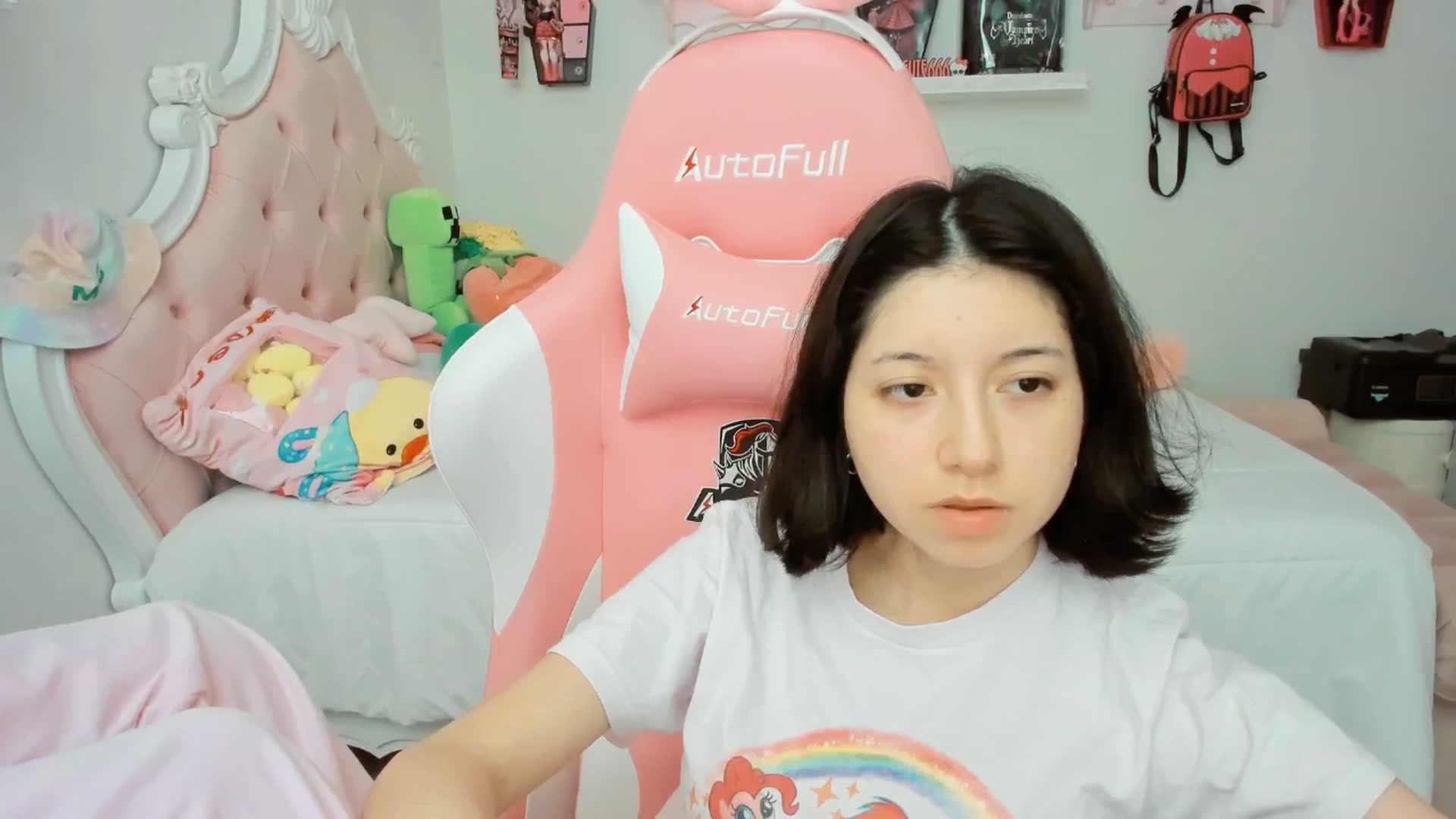 Gallery image thumbnail from Cherrycute666's myfreecams stream on, 10/02/2025, 21:45 image 20 of 20