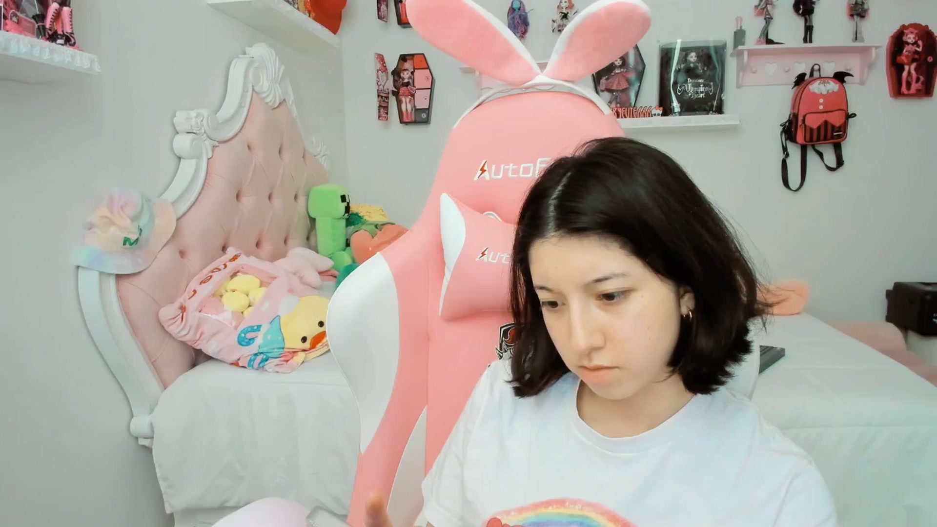 Gallery image thumbnail from Cherrycute666's myfreecams stream on, 10/02/2025, 21:45 image 12 of 20