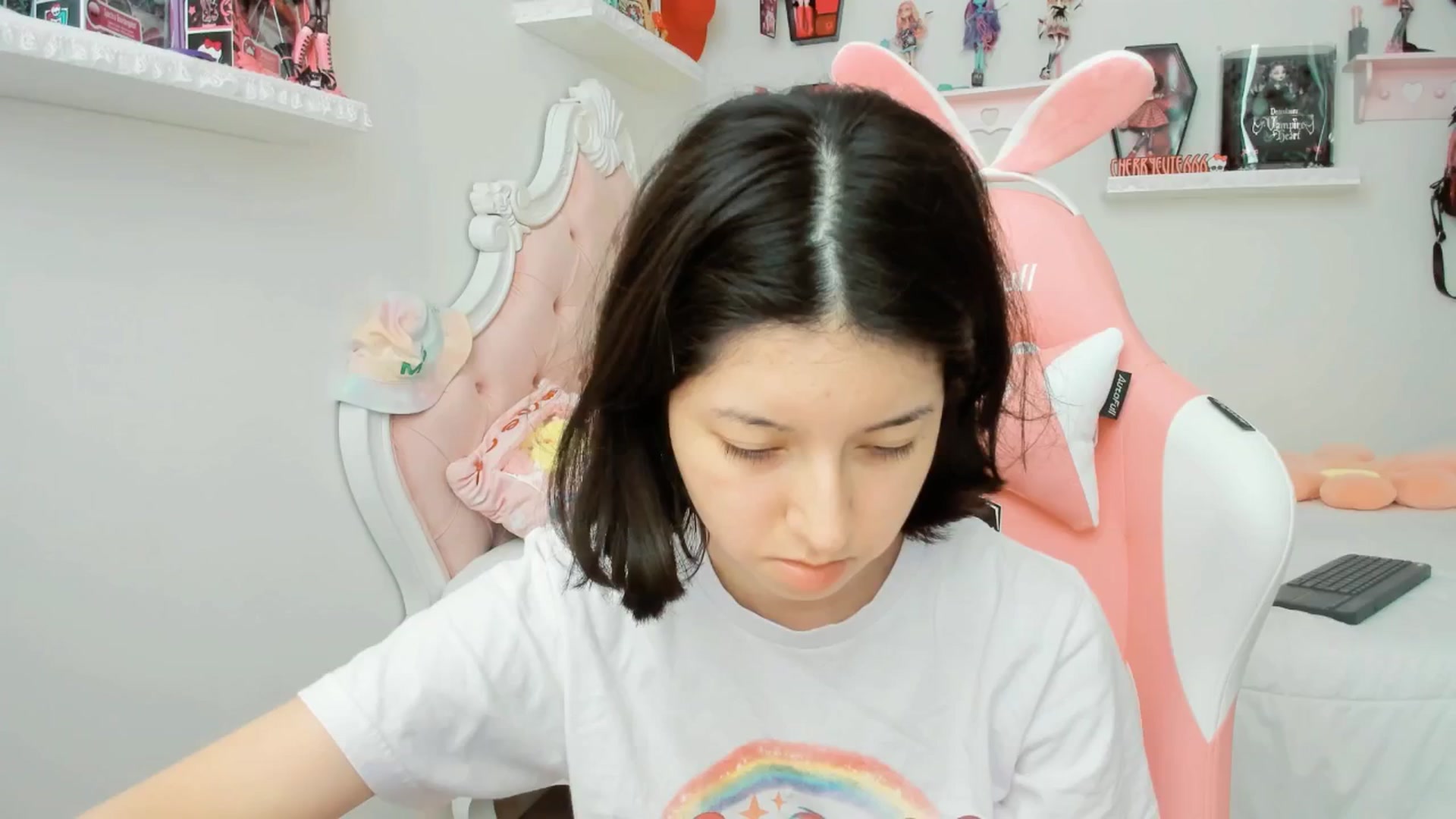 Gallery image thumbnail from Cherrycute666's myfreecams stream on, 10/02/2025, 21:45 image 2 of 20
