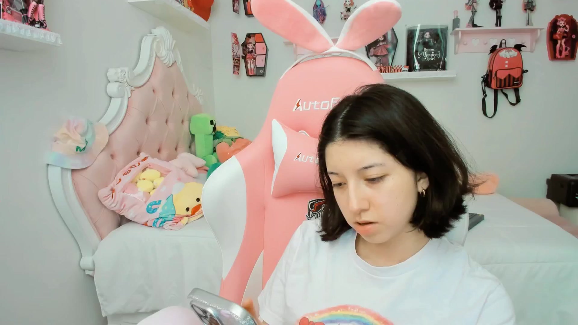 Gallery image thumbnail from Cherrycute666's myfreecams stream on, 10/02/2025, 21:45 image 8 of 20