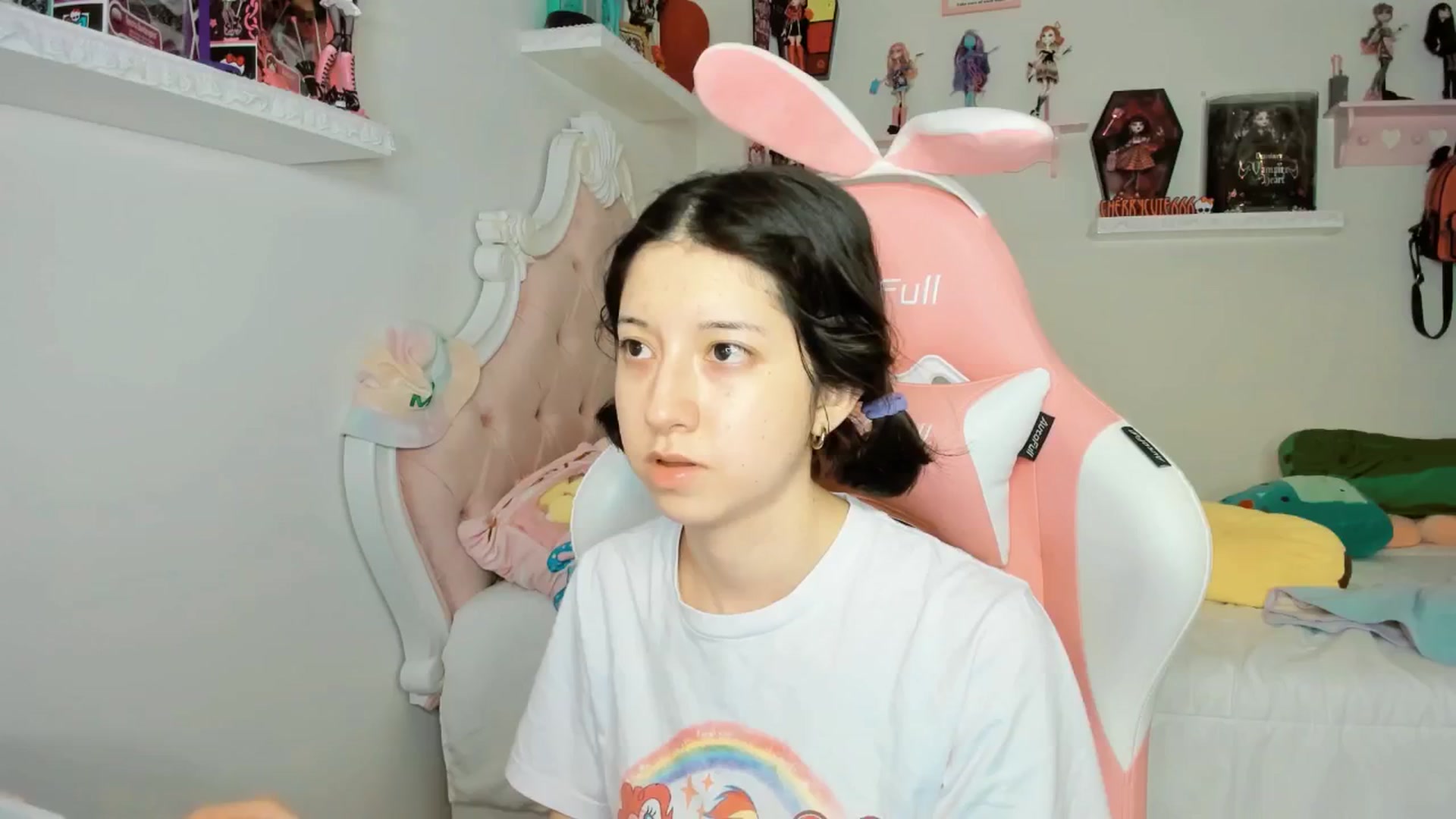 Gallery image thumbnail from Cherrycute666's myfreecams stream on, 10/04/2025, 10:26 image 6 of 20