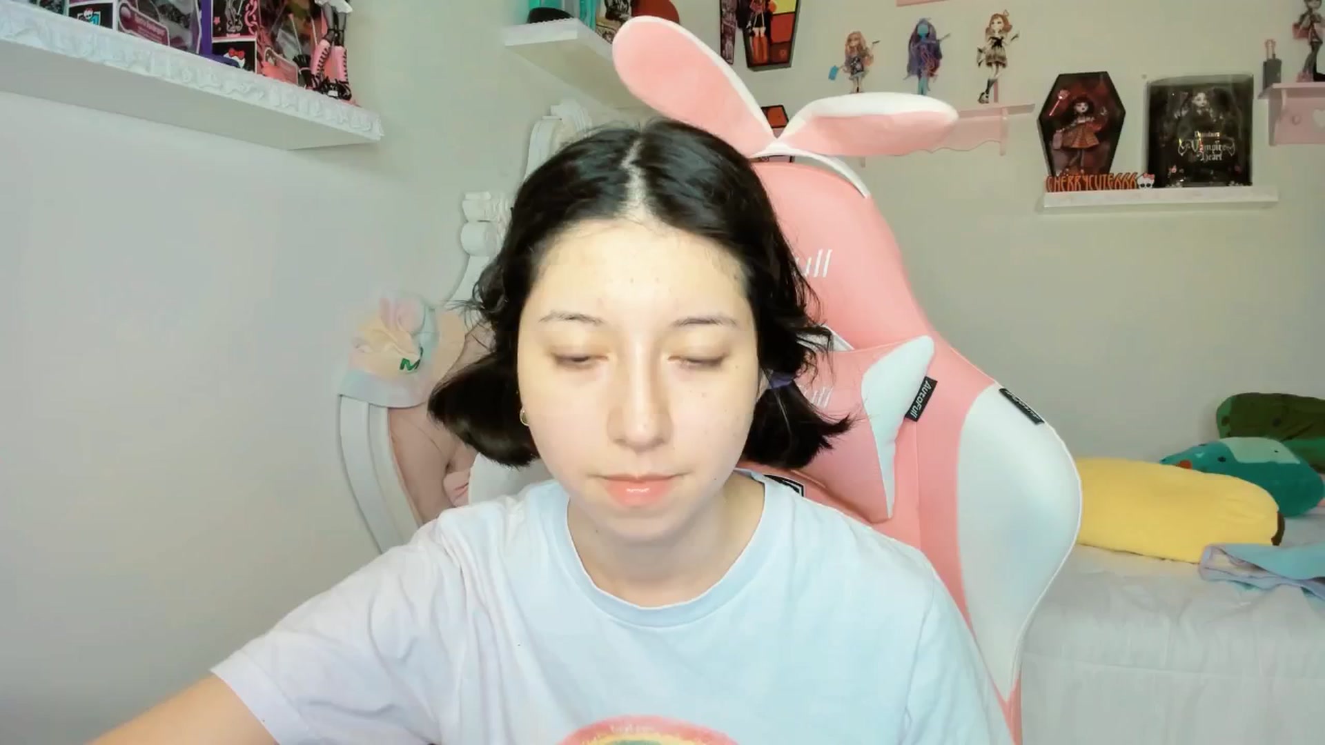 Gallery image thumbnail from Cherrycute666's myfreecams stream on, 10/04/2025, 10:26 image 4 of 20